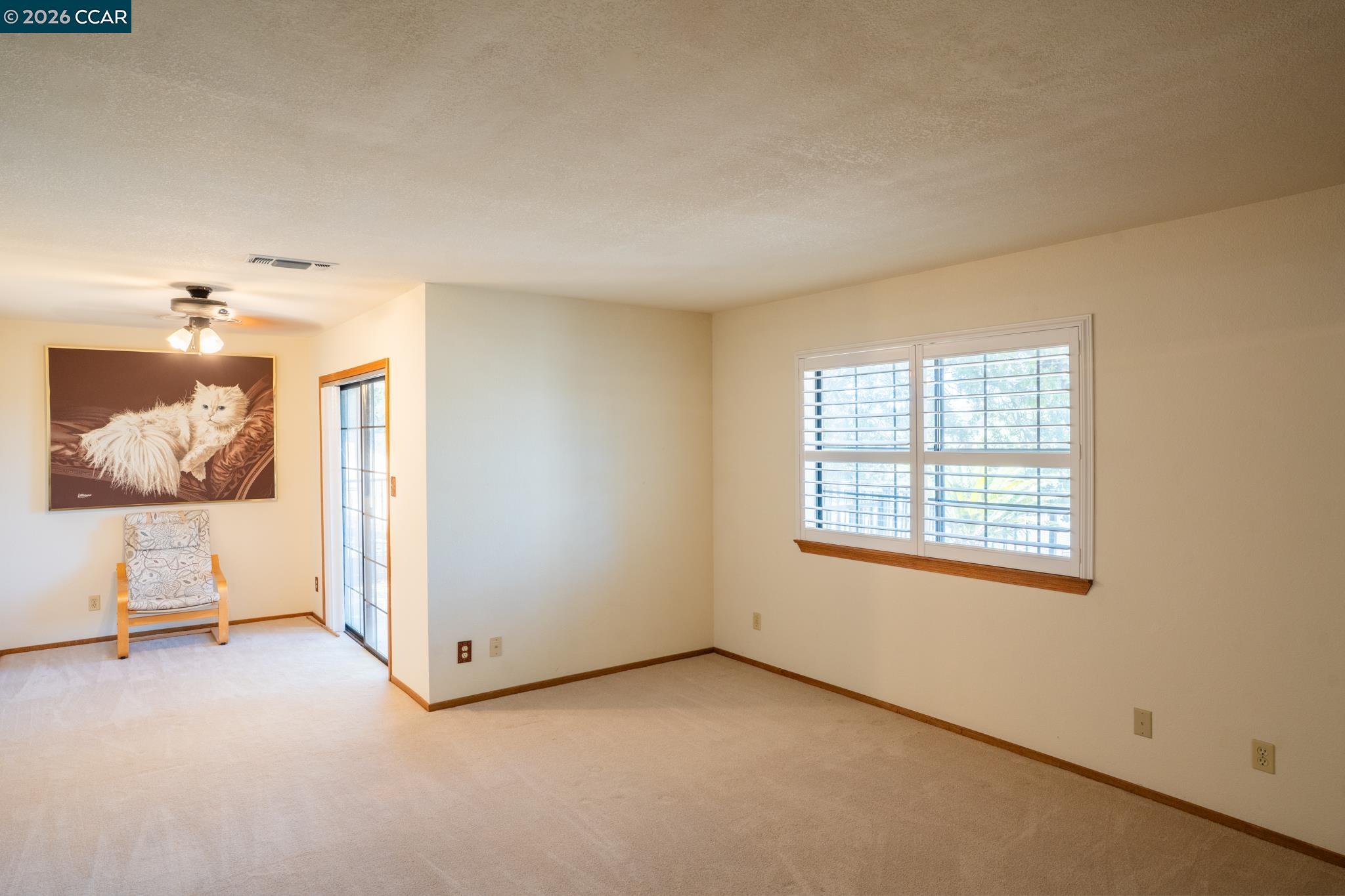 Detail Gallery Image 6 of 56 For 643 Old Course Ct, Valley Springs,  CA 95252 - 3 Beds | 2/1 Baths