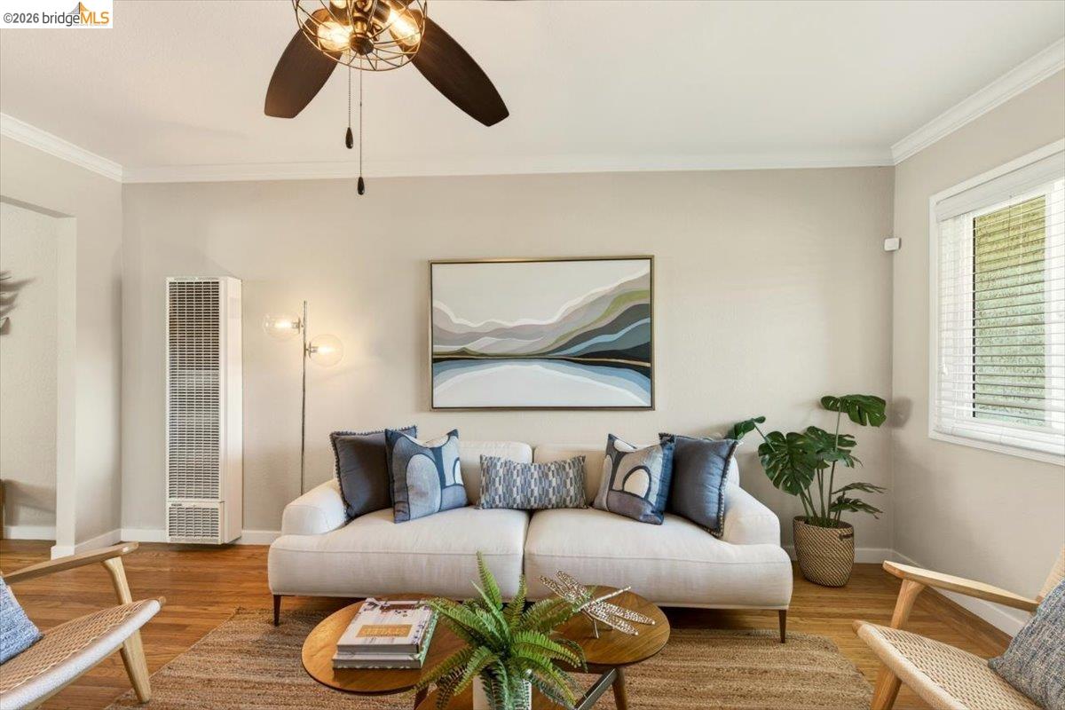 Detail Gallery Image 5 of 79 For 116 S 19th Street, Richmond,  CA 94804 - 3 Beds | 2 Baths