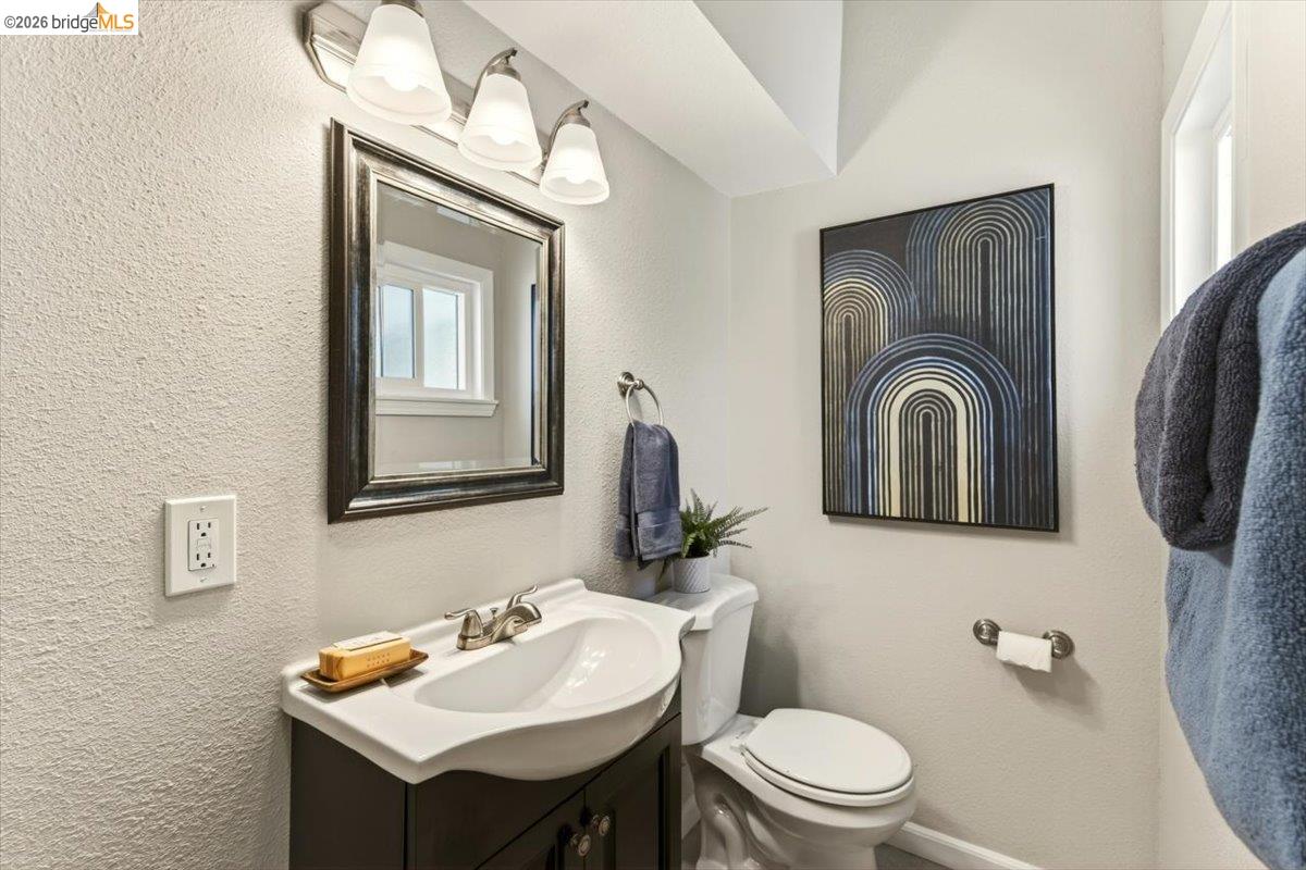 Detail Gallery Image 59 of 79 For 116 S 19th Street, Richmond,  CA 94804 - 3 Beds | 2 Baths