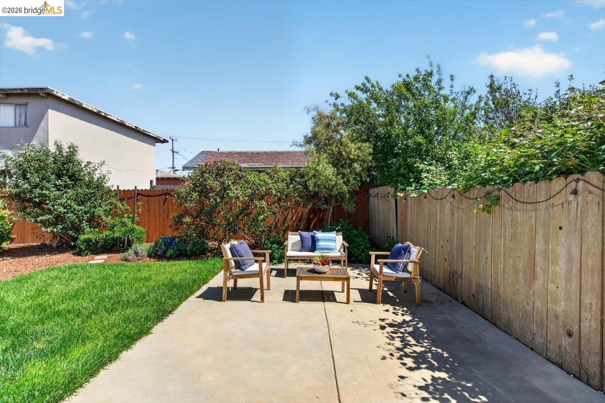 Detail Gallery Image 63 of 79 For 116 S 19th Street, Richmond,  CA 94804 - 3 Beds | 2 Baths