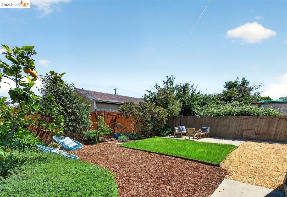 Detail Gallery Image 66 of 79 For 116 S 19th Street, Richmond,  CA 94804 - 3 Beds | 2 Baths