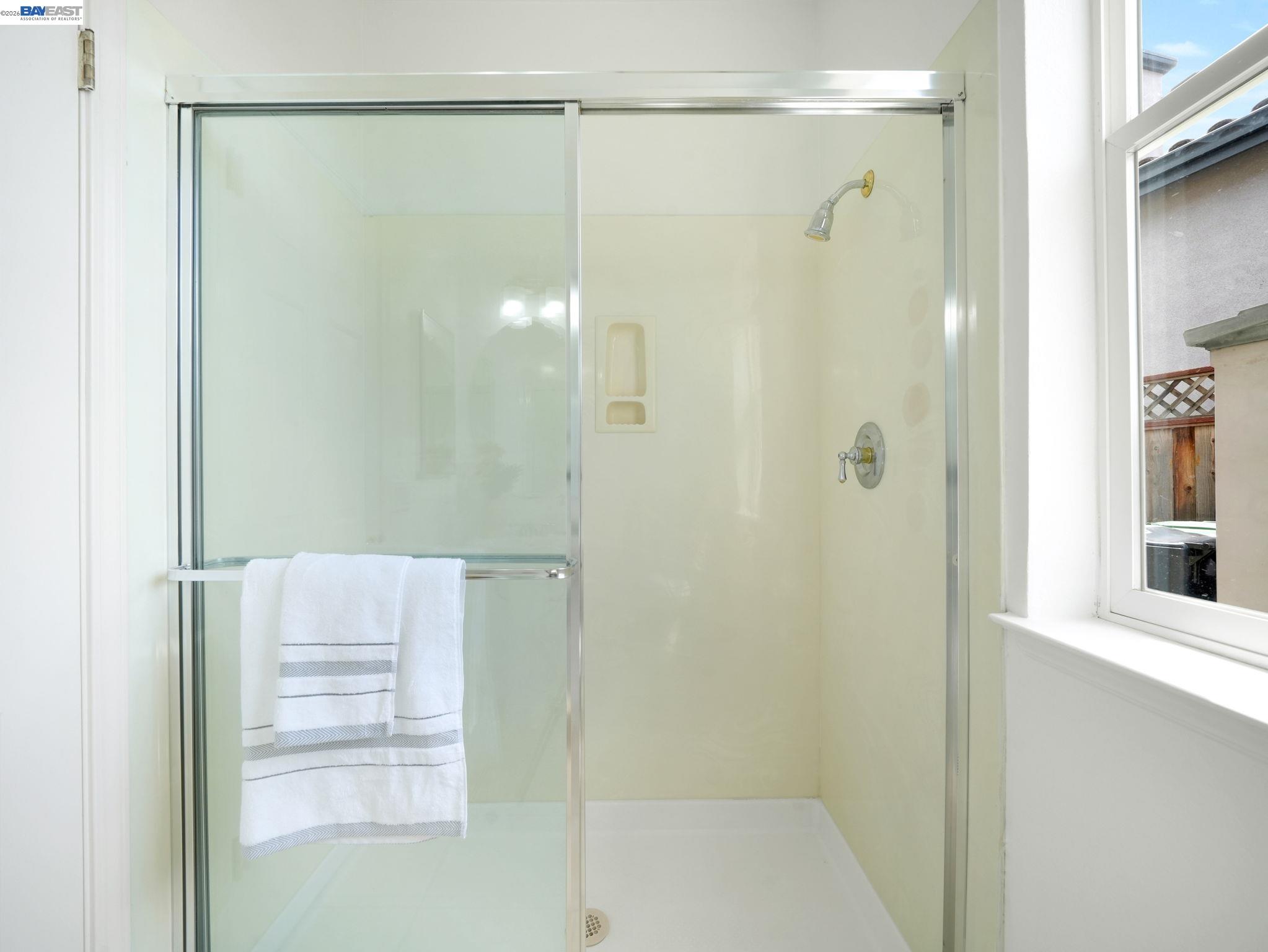 Detail Gallery Image 23 of 69 For 11 Meadows Ct, Fremont,  CA 94539 - 5 Beds | 3 Baths