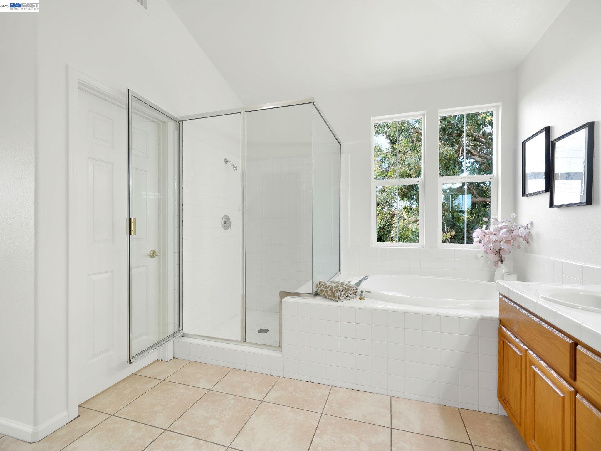 Detail Gallery Image 28 of 69 For 11 Meadows Ct, Fremont,  CA 94539 - 5 Beds | 3 Baths