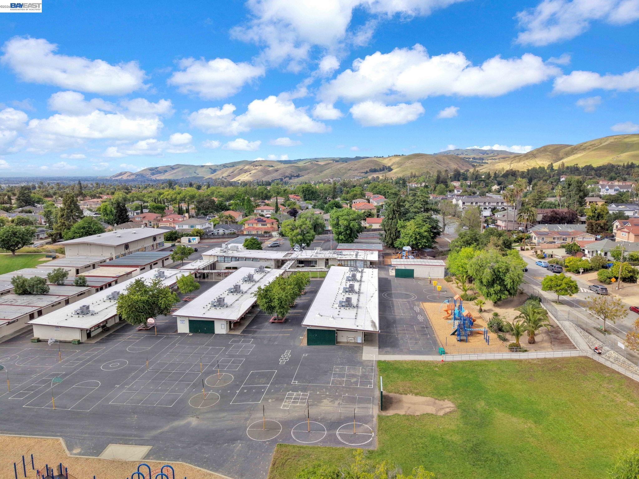 Detail Gallery Image 64 of 69 For 11 Meadows Ct, Fremont,  CA 94539 - 5 Beds | 3 Baths