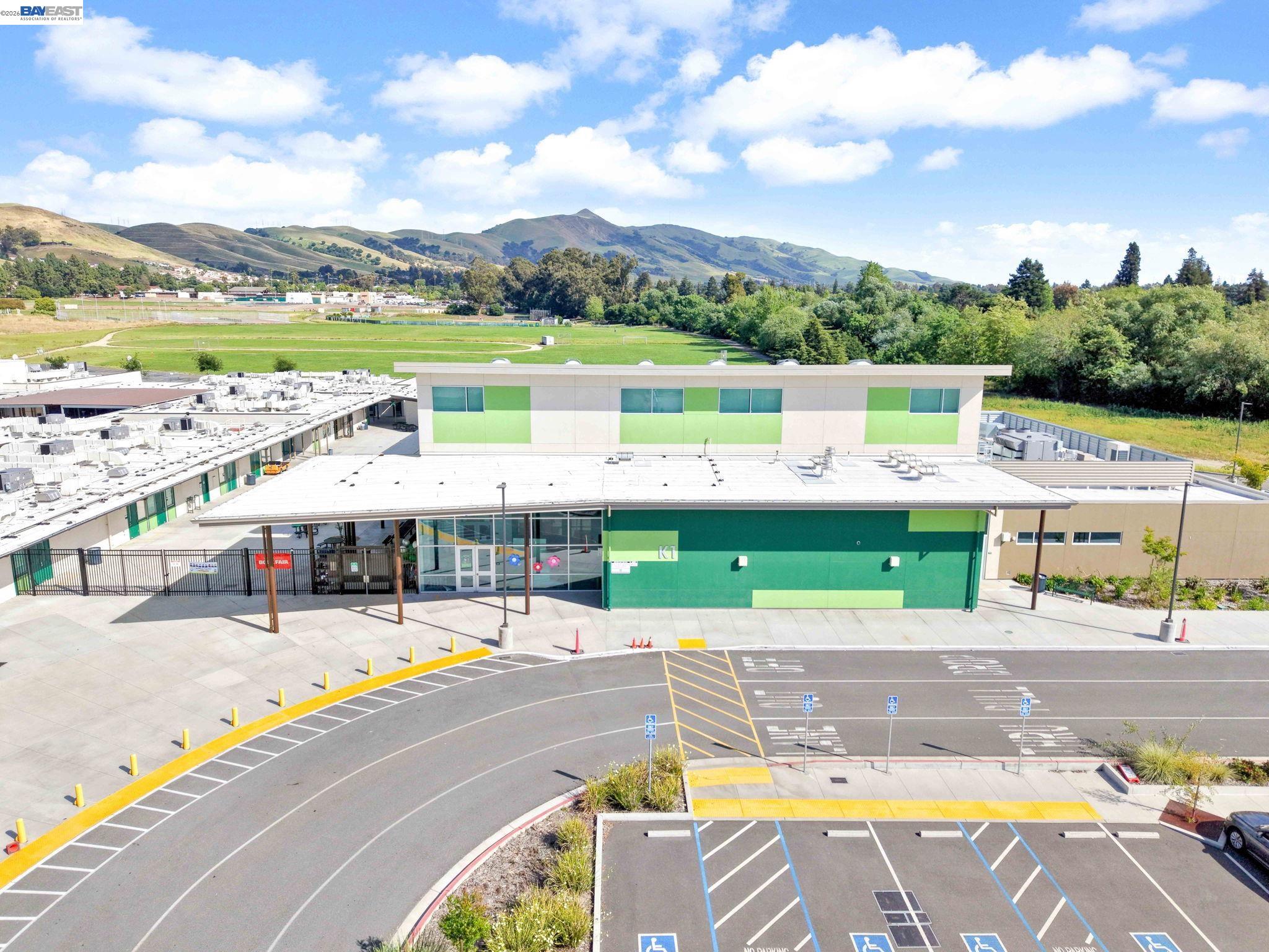 Detail Gallery Image 66 of 69 For 11 Meadows Ct, Fremont,  CA 94539 - 5 Beds | 3 Baths