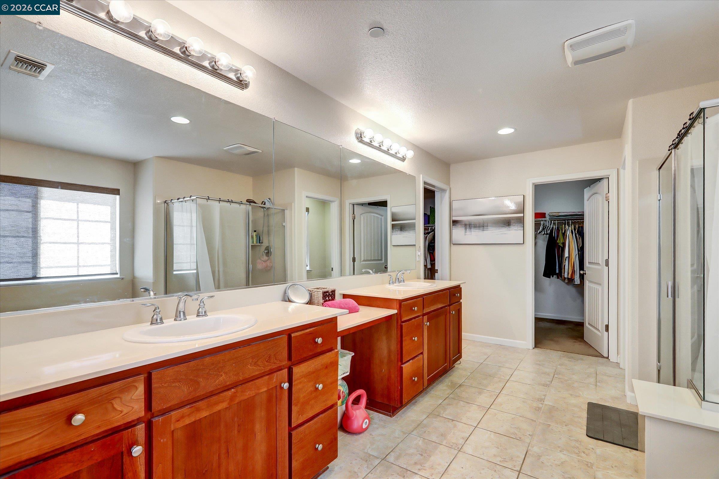 Detail Gallery Image 36 of 57 For 4007 Oak Knoll St, Antioch,  CA 94509 - 5 Beds | 3/1 Baths