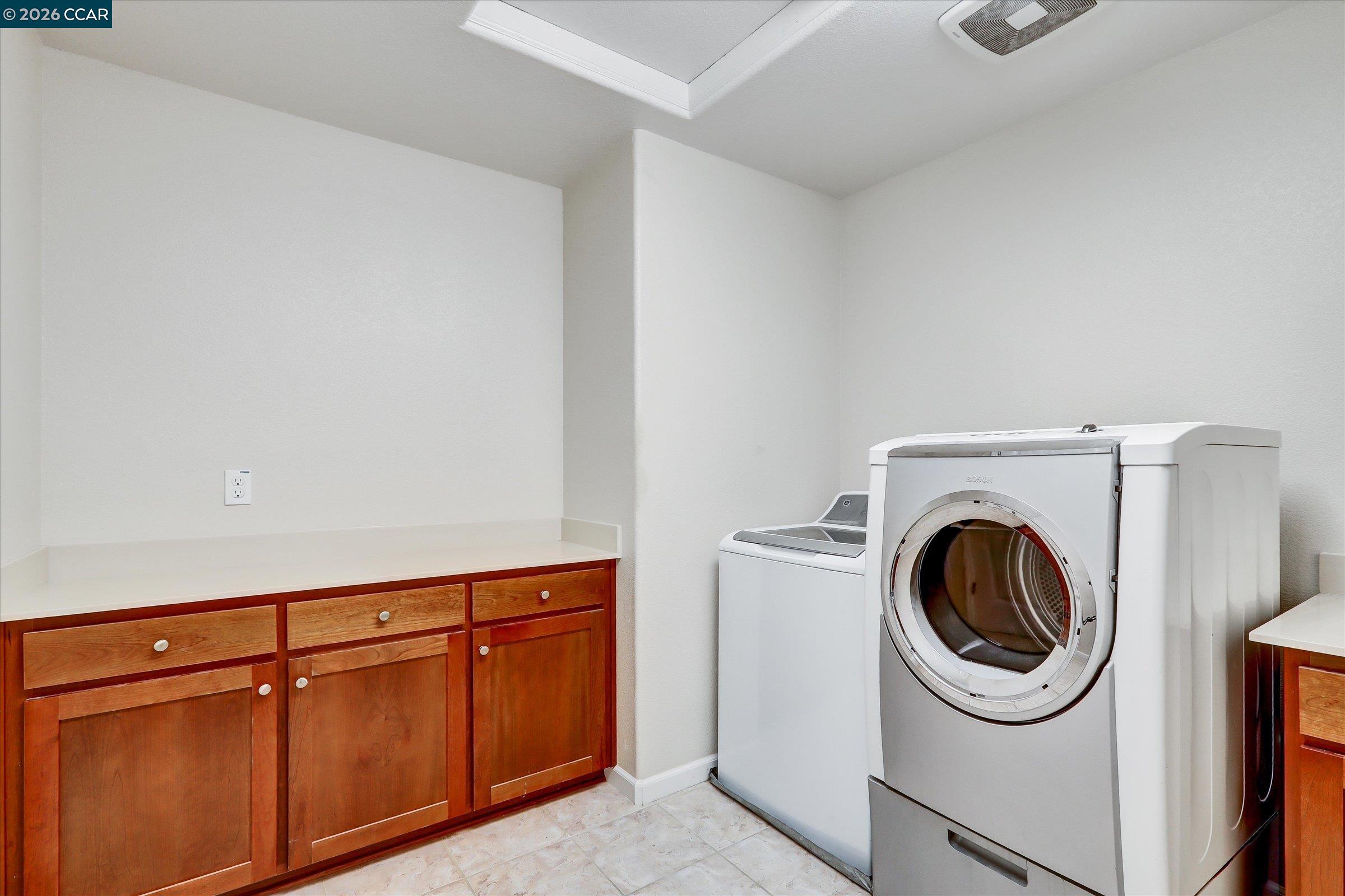 Detail Gallery Image 42 of 57 For 4007 Oak Knoll St, Antioch,  CA 94509 - 5 Beds | 3/1 Baths