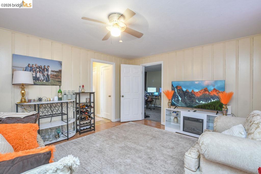 Detail Gallery Image 5 of 37 For 709 W 8th St, Antioch,  CA 94509 - – Beds | – Baths