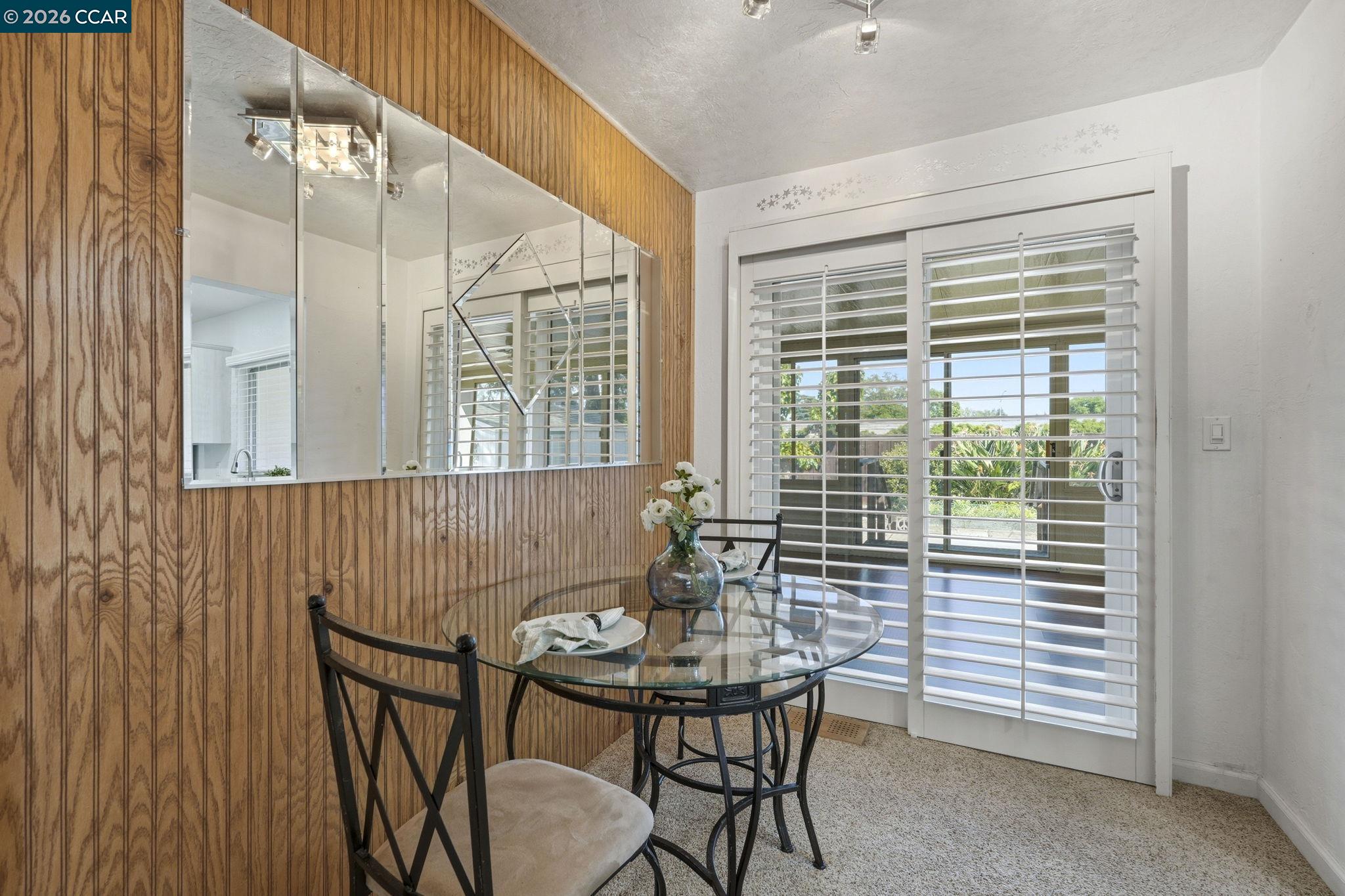 Detail Gallery Image 10 of 29 For 2912 Knoll Dr, Concord,  CA 94520 - 2 Beds | 1 Baths