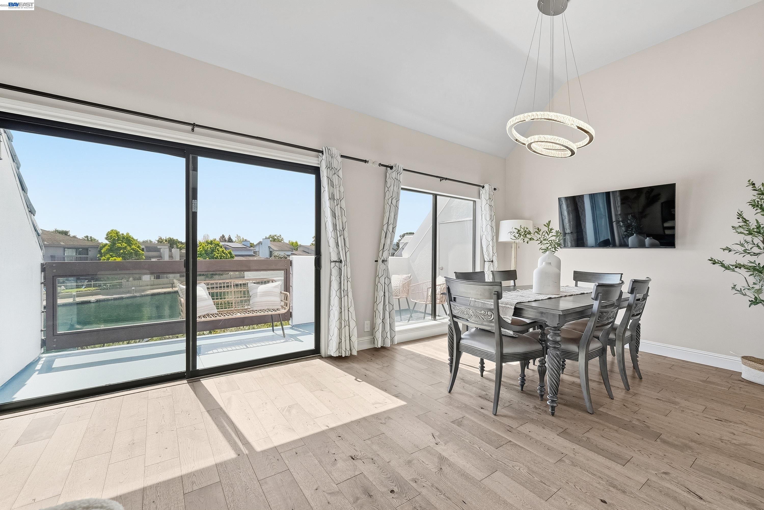 Detail Gallery Image 19 of 54 For 844 Balboa Ln, Foster City,  CA 94404 - 2 Beds | 2 Baths