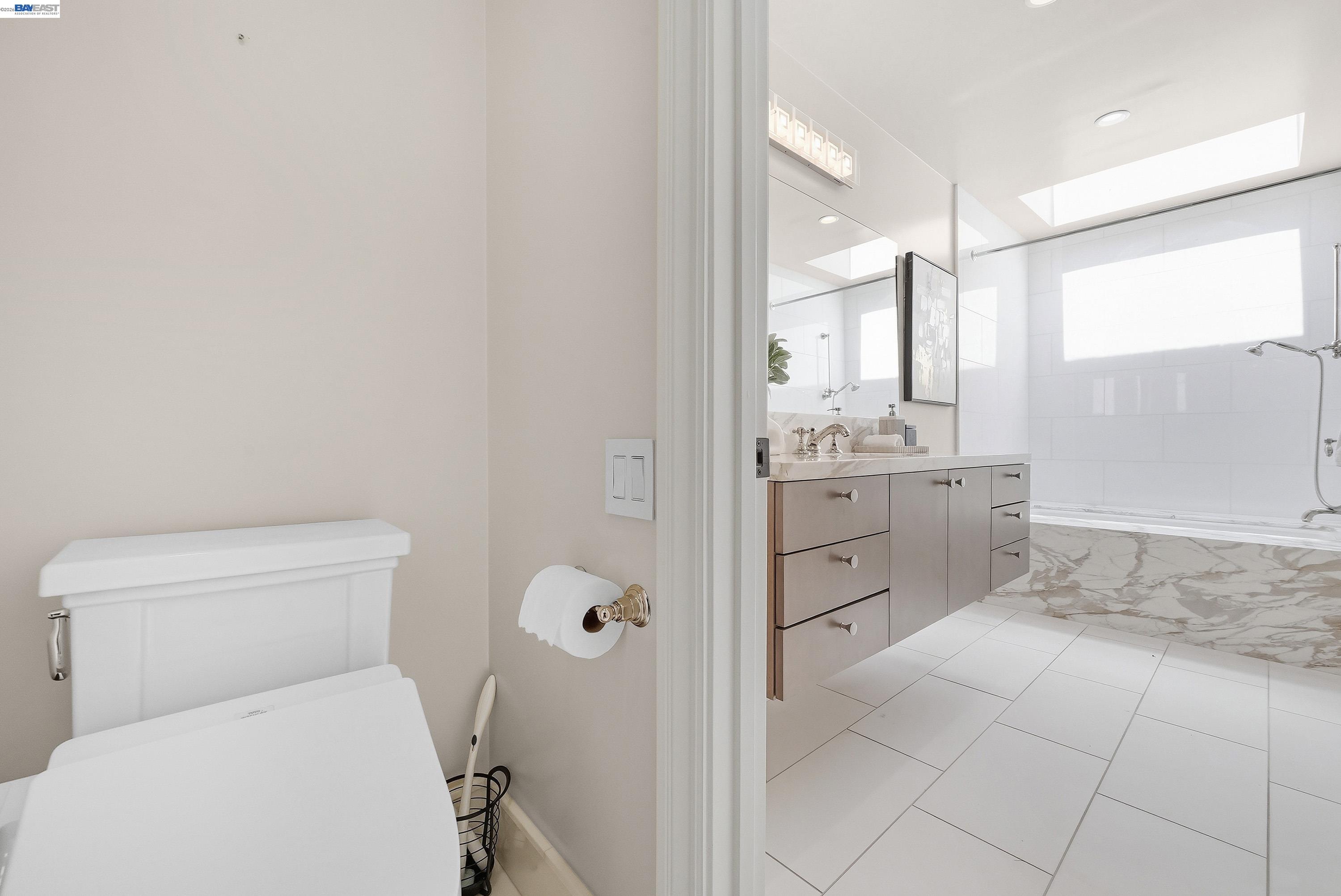 Detail Gallery Image 25 of 54 For 844 Balboa Ln, Foster City,  CA 94404 - 2 Beds | 2 Baths