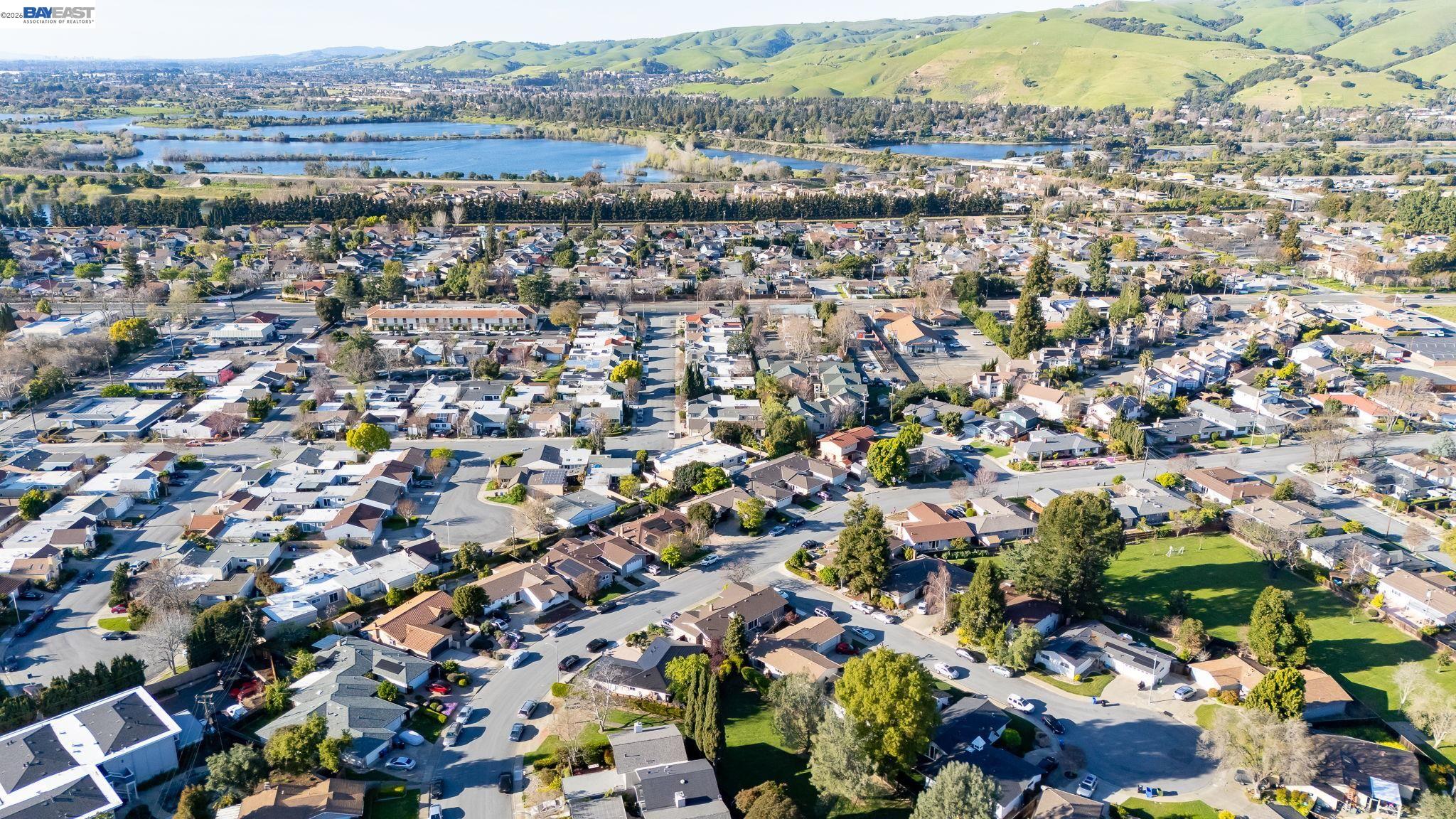 Detail Gallery Image 17 of 41 For 38157 Parkmont Dr, Fremont,  CA 94536 - 3 Beds | 2 Baths