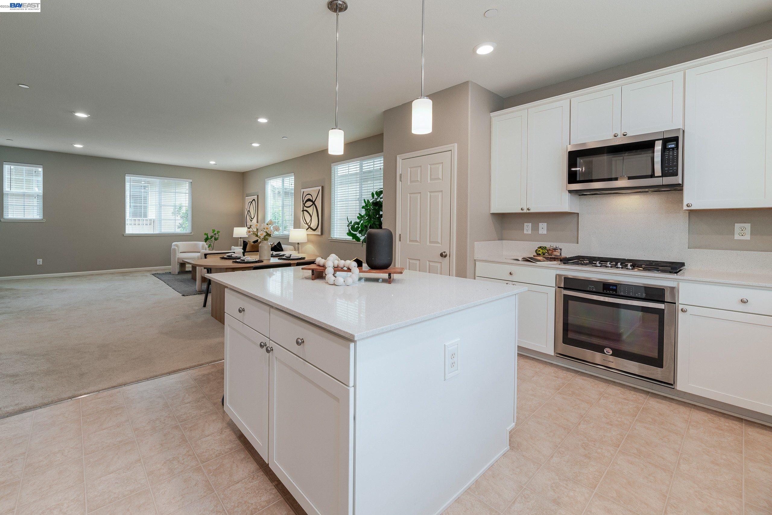 Detail Gallery Image 12 of 44 For 1114 Speros Ct, Hayward,  CA 94544 - 4 Beds | 3/1 Baths