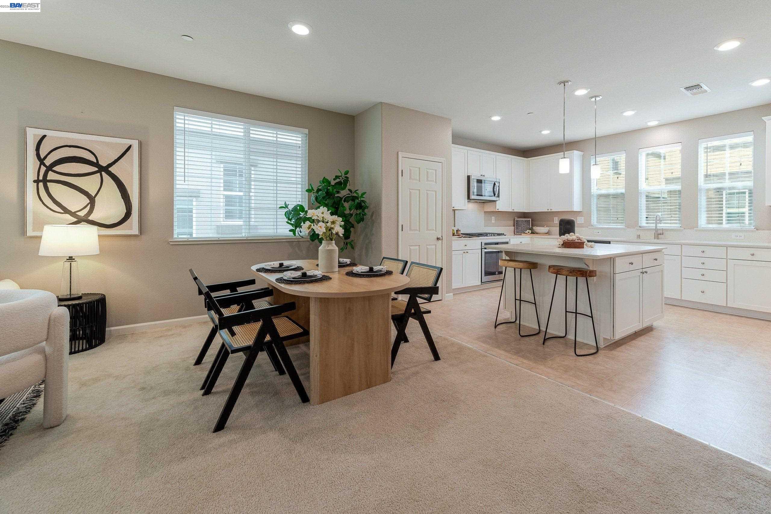 Detail Gallery Image 4 of 44 For 1114 Speros Ct, Hayward,  CA 94544 - 4 Beds | 3/1 Baths