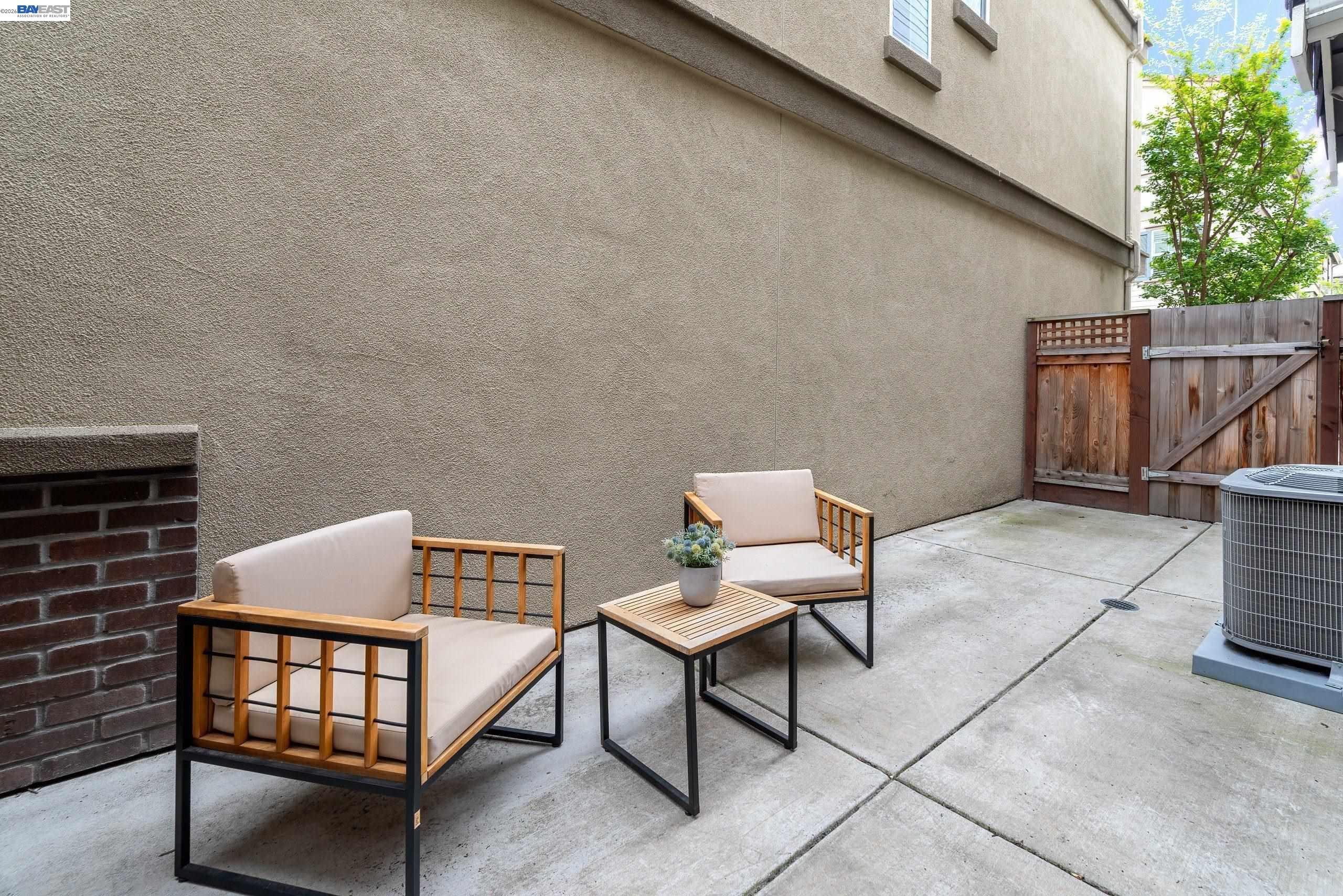 Detail Gallery Image 36 of 44 For 1114 Speros Ct, Hayward,  CA 94544 - 4 Beds | 3/1 Baths