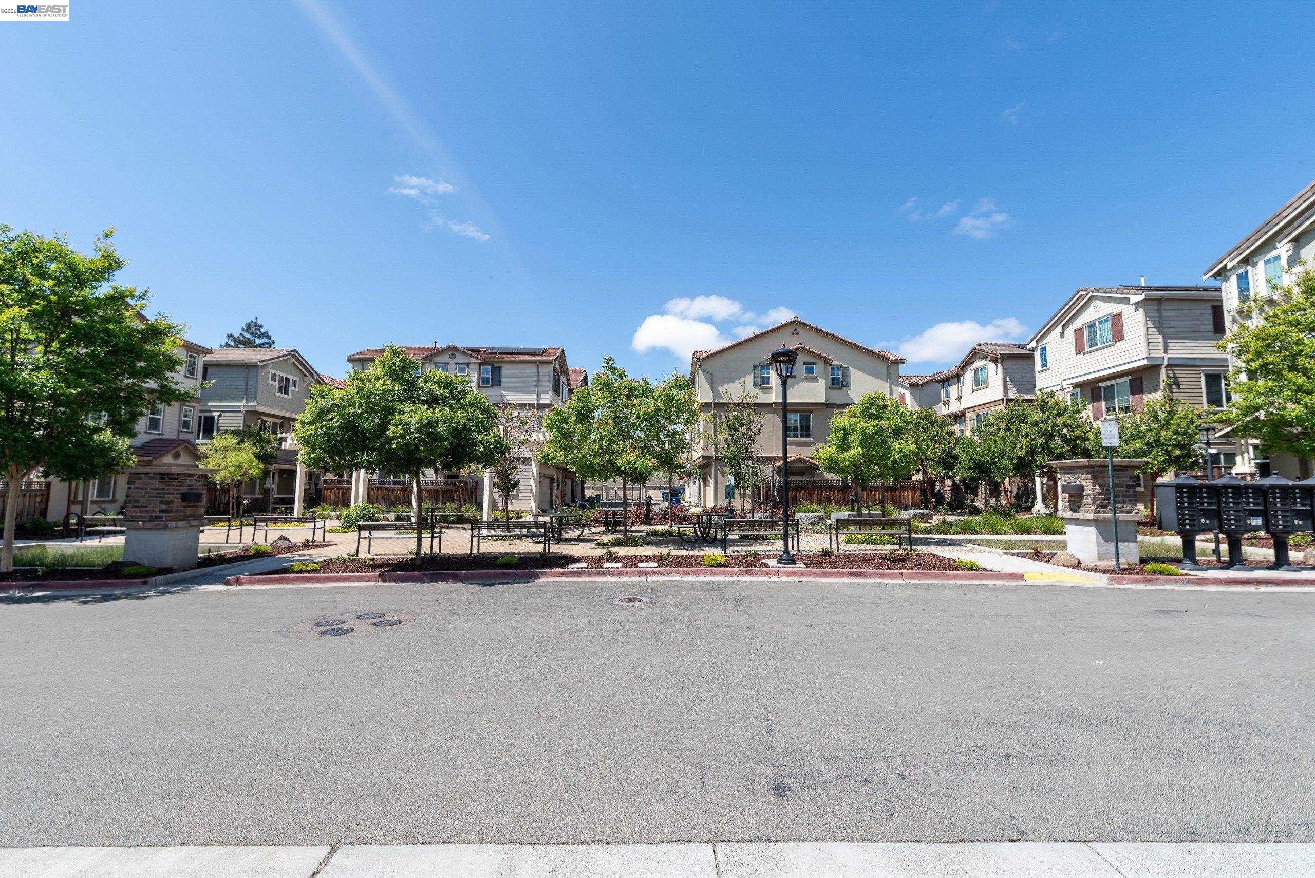 Detail Gallery Image 44 of 44 For 1114 Speros Ct, Hayward,  CA 94544 - 4 Beds | 3/1 Baths