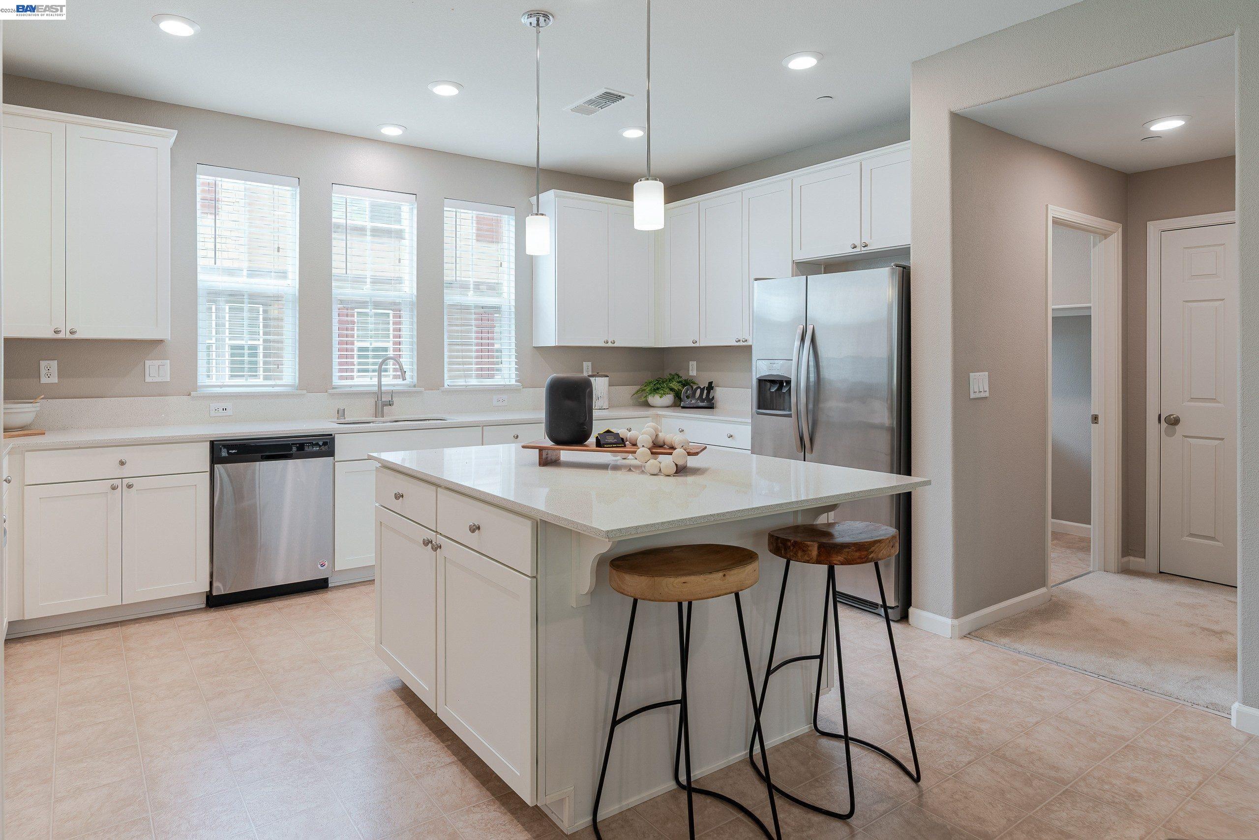 Detail Gallery Image 8 of 44 For 1114 Speros Ct, Hayward,  CA 94544 - 4 Beds | 3/1 Baths