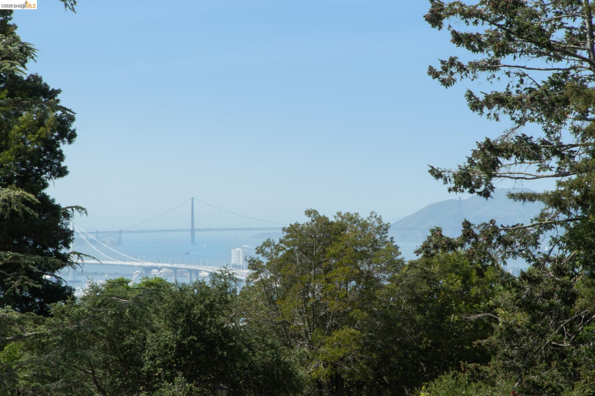 Detail Gallery Image 20 of 76 For 246 Pershing Dr, Oakland,  CA 94611 - 4 Beds | 3 Baths