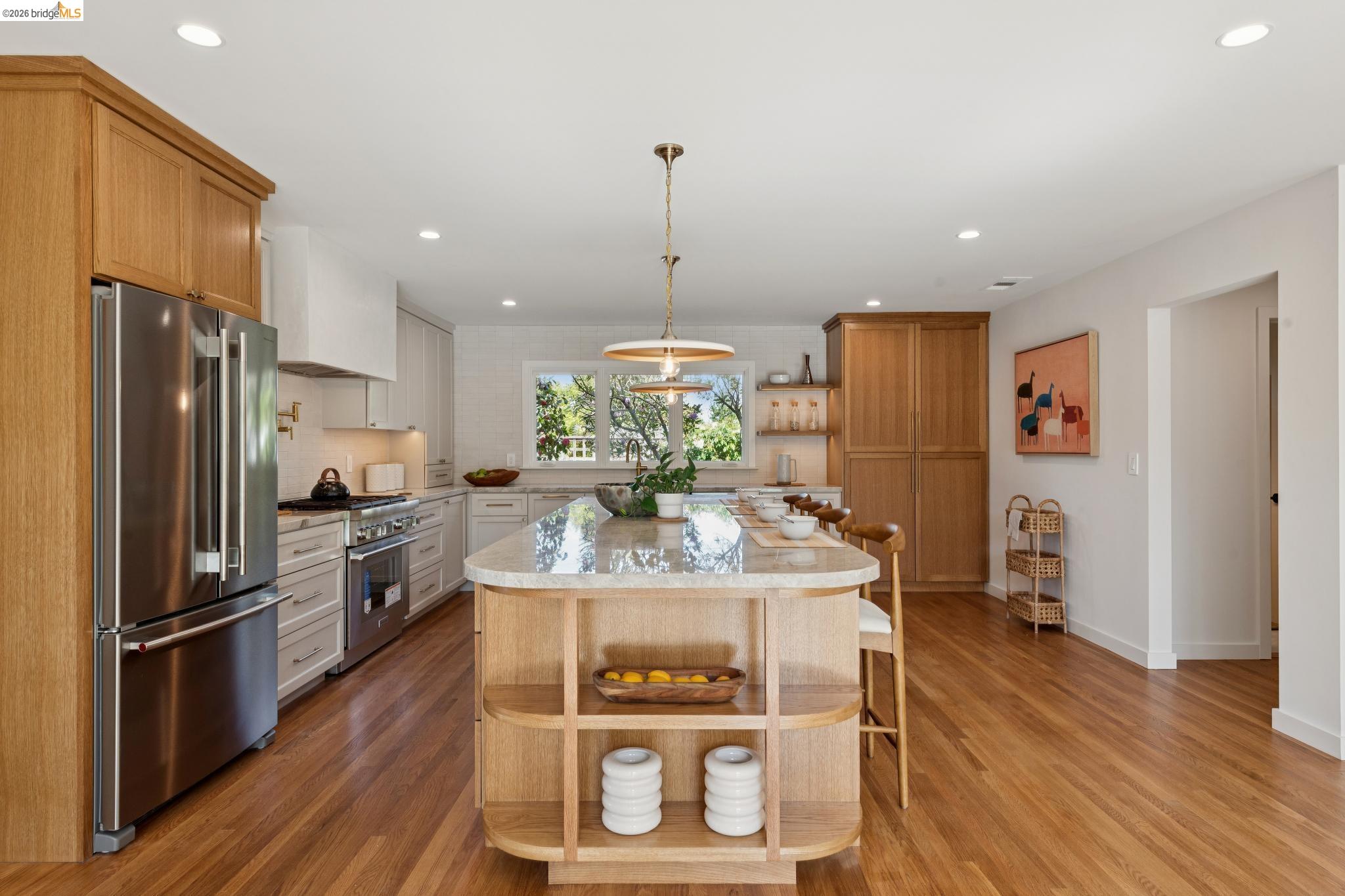 Detail Gallery Image 27 of 76 For 246 Pershing Dr, Oakland,  CA 94611 - 4 Beds | 3 Baths