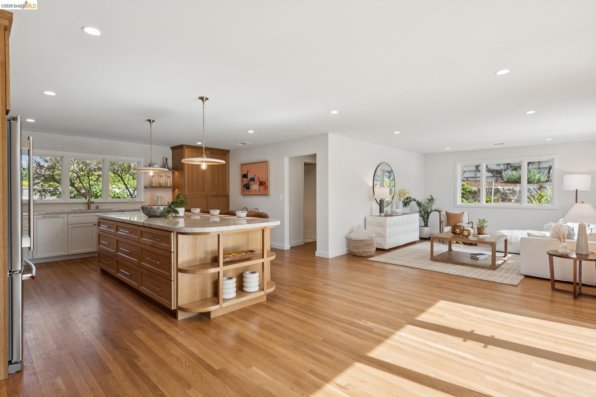 Detail Gallery Image 34 of 76 For 246 Pershing Dr, Oakland,  CA 94611 - 4 Beds | 3 Baths