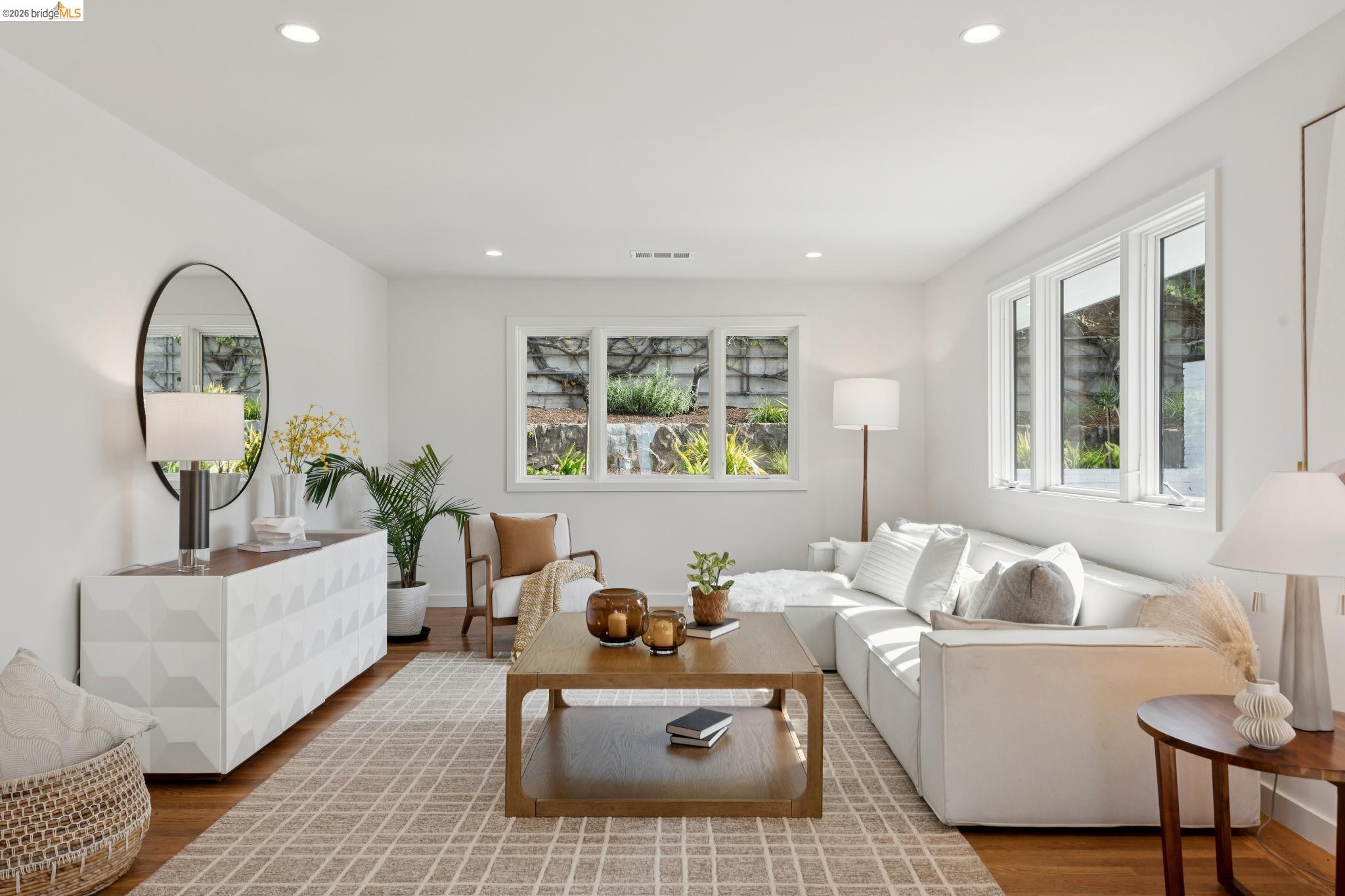 Detail Gallery Image 35 of 76 For 246 Pershing Dr, Oakland,  CA 94611 - 4 Beds | 3 Baths