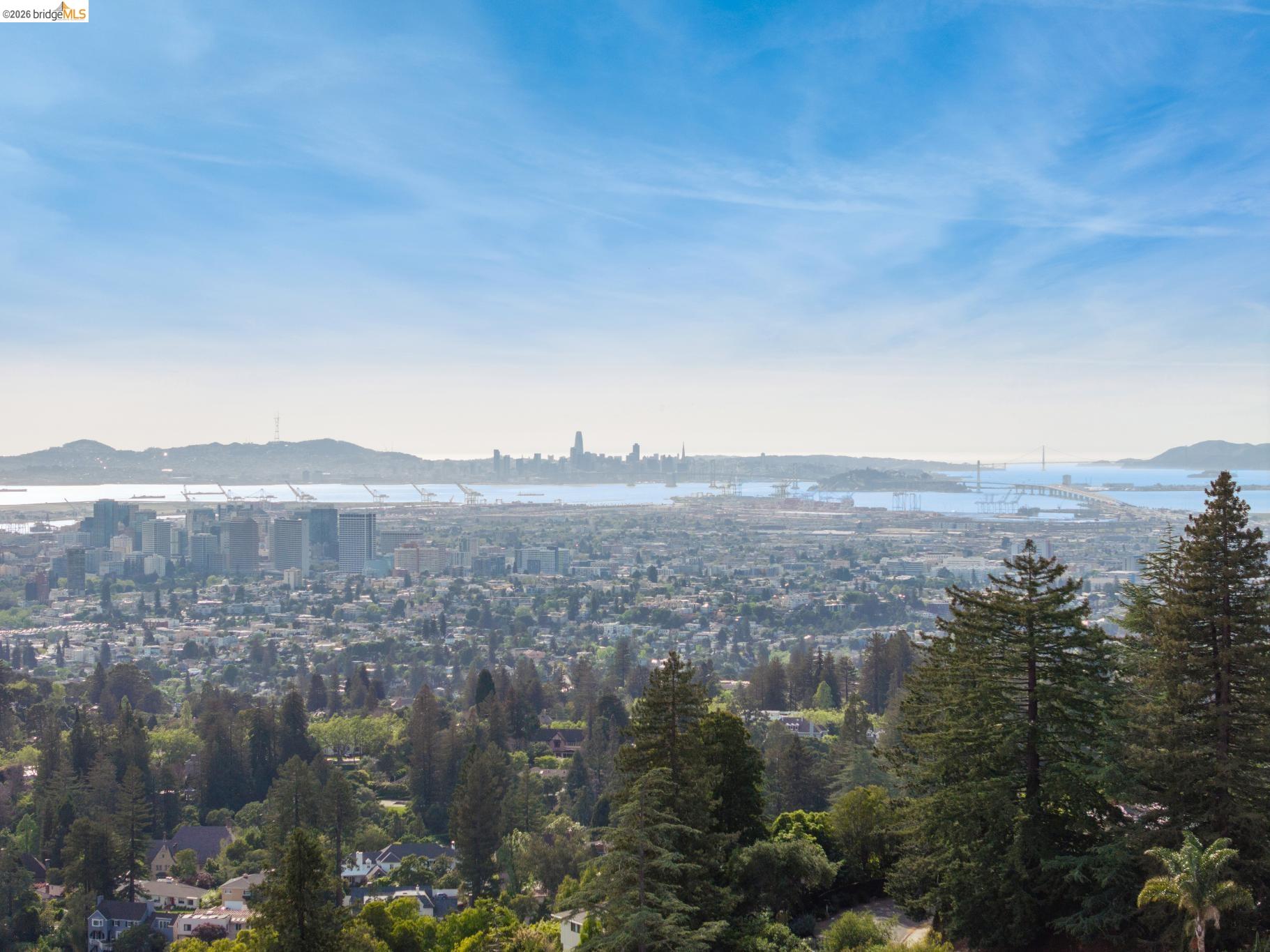 Detail Gallery Image 6 of 76 For 246 Pershing Dr, Oakland,  CA 94611 - 4 Beds | 3 Baths