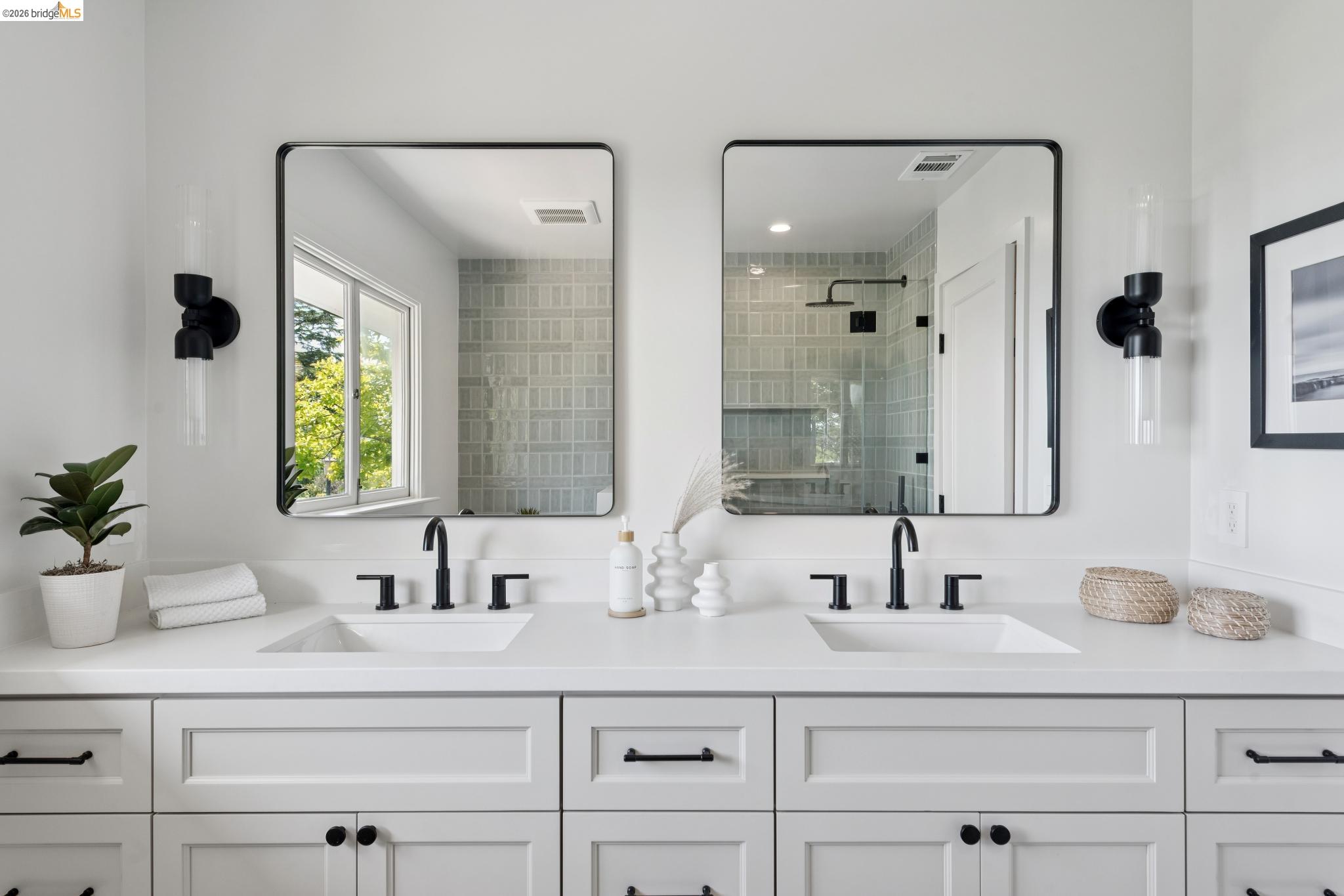 Detail Gallery Image 56 of 76 For 246 Pershing Dr, Oakland,  CA 94611 - 4 Beds | 3 Baths