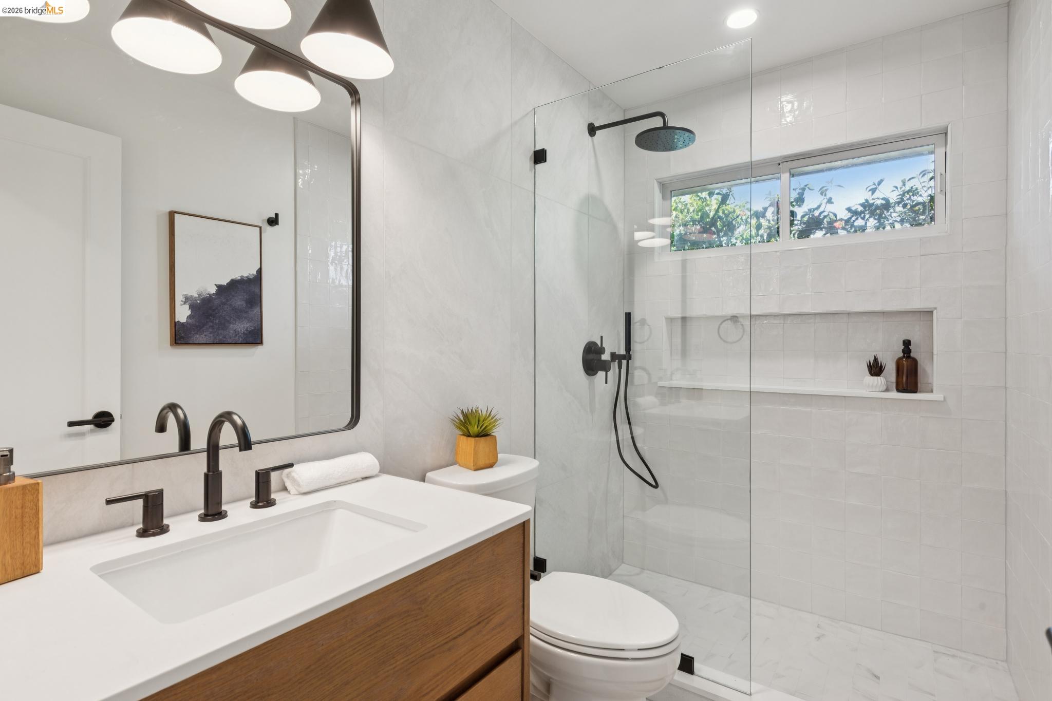 Detail Gallery Image 59 of 76 For 246 Pershing Dr, Oakland,  CA 94611 - 4 Beds | 3 Baths