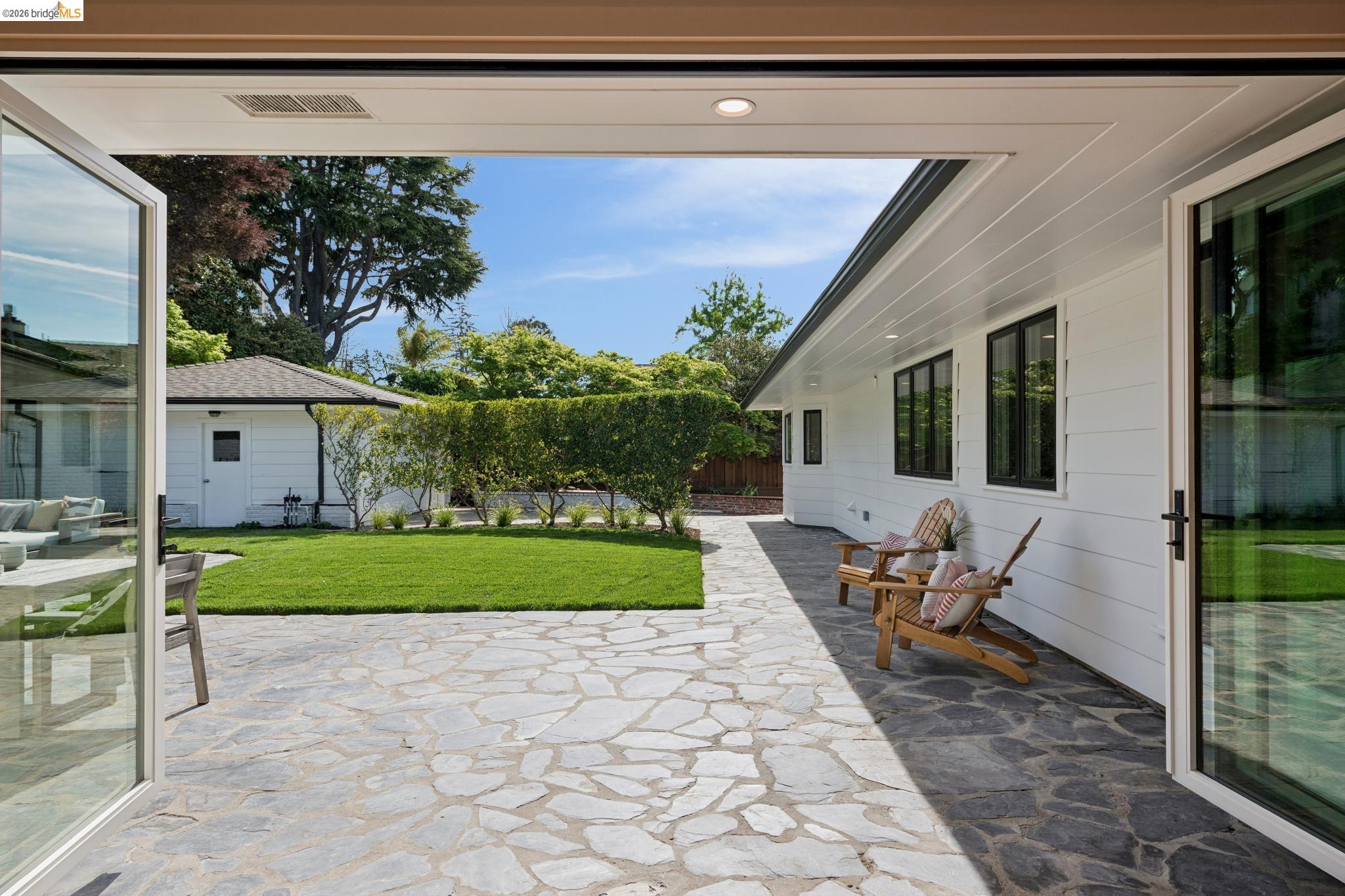 Detail Gallery Image 61 of 76 For 246 Pershing Dr, Oakland,  CA 94611 - 4 Beds | 3 Baths