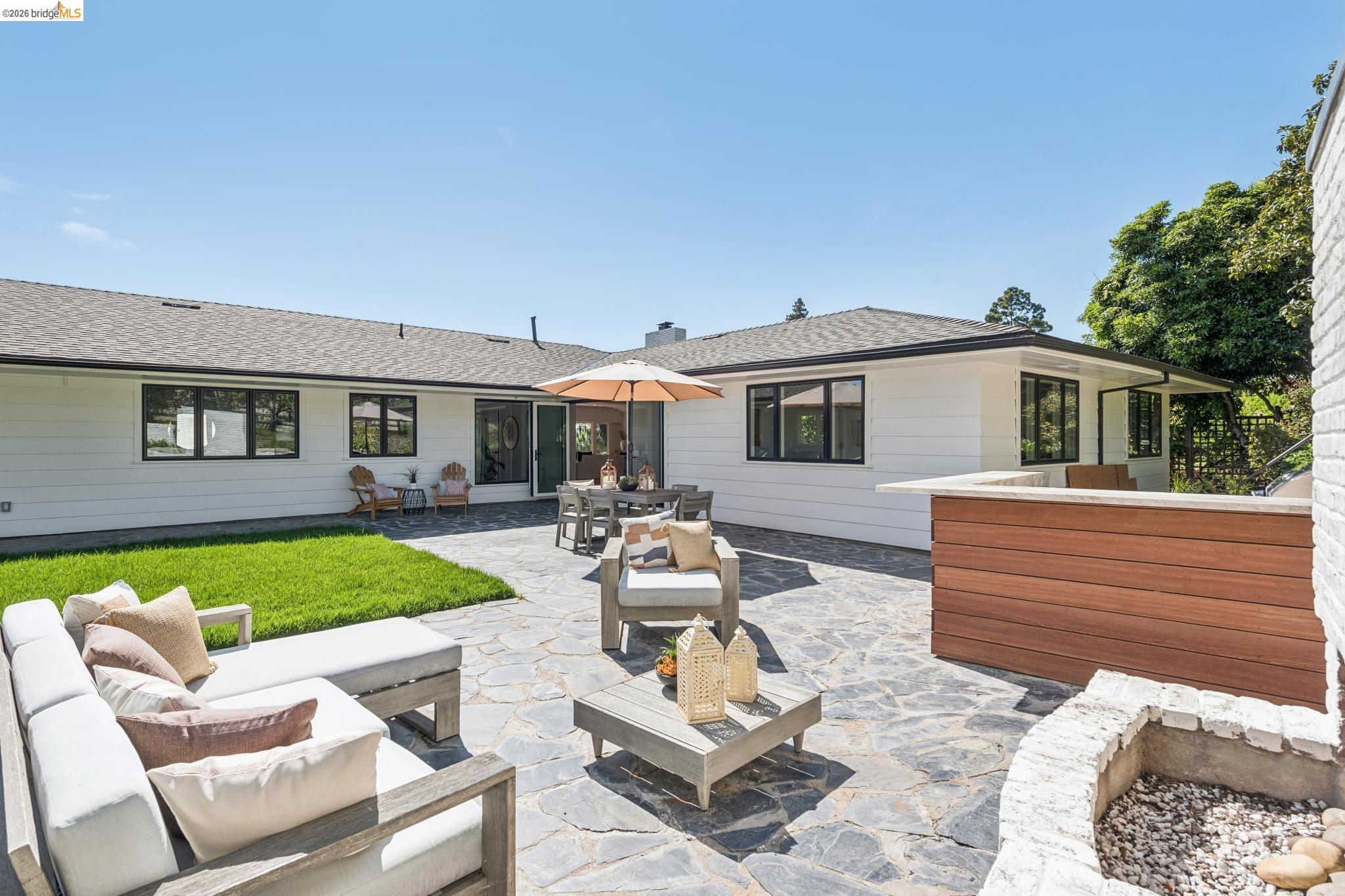 Detail Gallery Image 65 of 76 For 246 Pershing Dr, Oakland,  CA 94611 - 4 Beds | 3 Baths