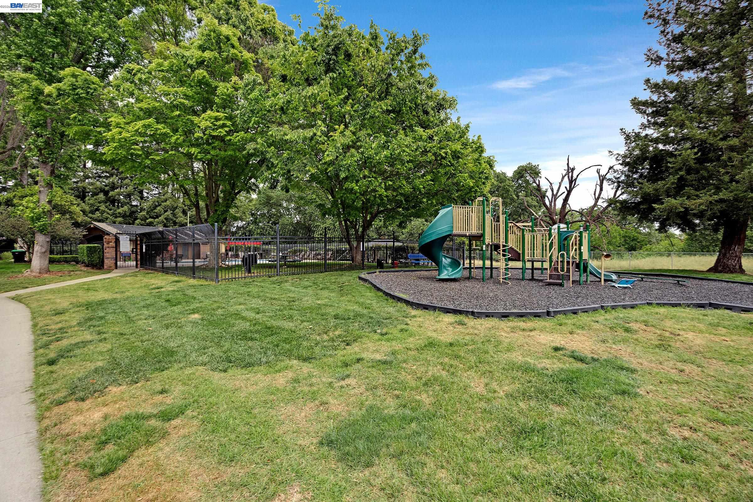 Photo #21: 41131170 Listing: Photo #21