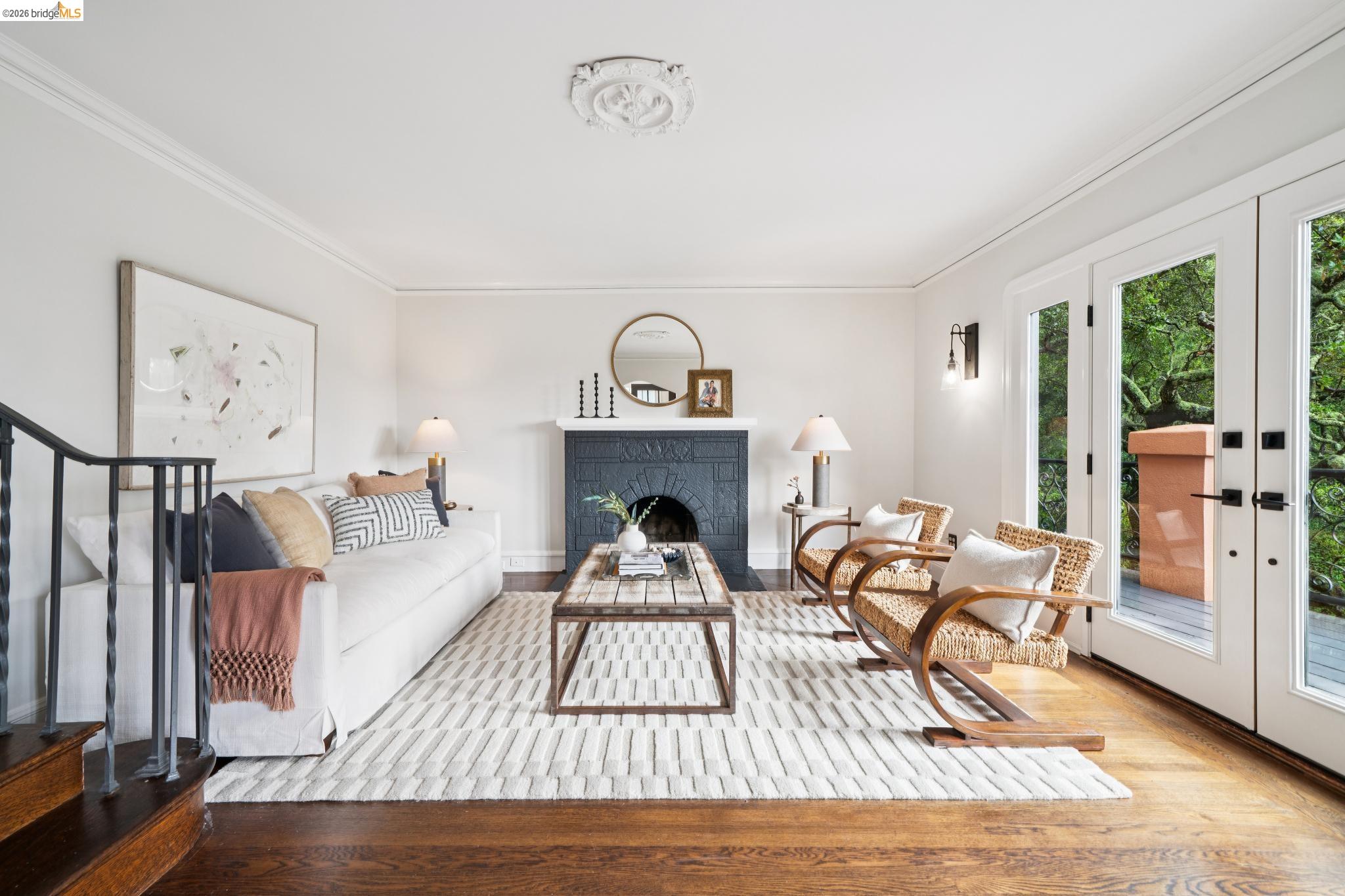 Detail Gallery Image 13 of 61 For 5617 Moraga, Oakland,  CA 94611 - 3 Beds | 2 Baths