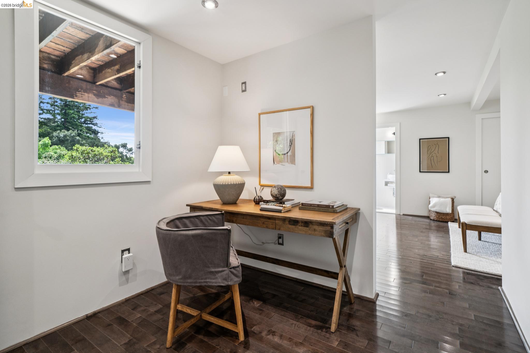 Detail Gallery Image 26 of 61 For 5617 Moraga, Oakland,  CA 94611 - 3 Beds | 2 Baths