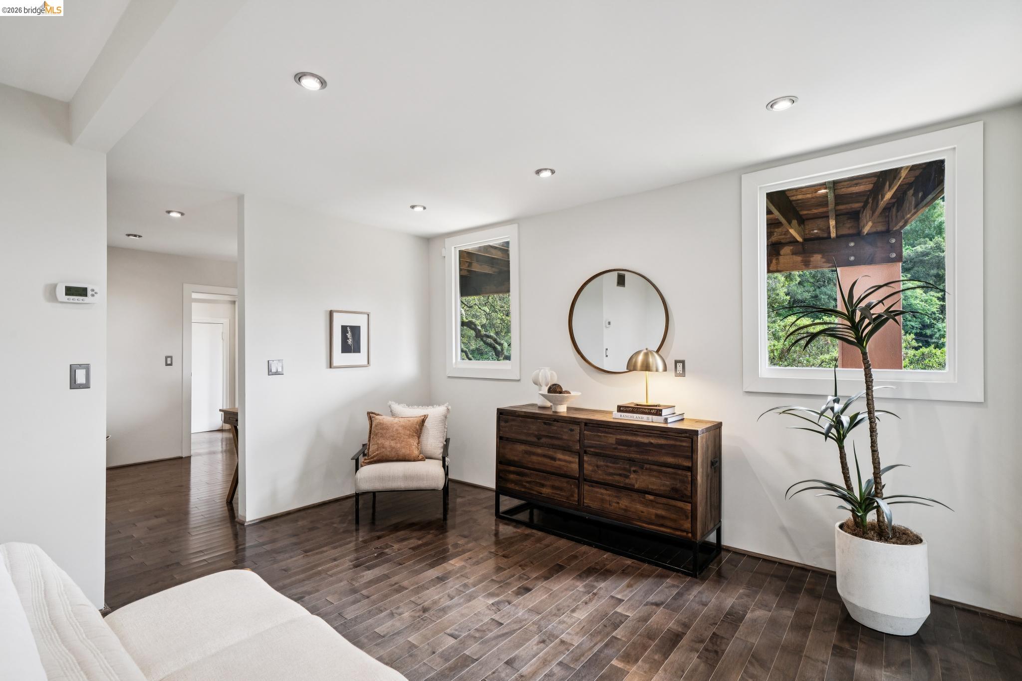 Detail Gallery Image 28 of 61 For 5617 Moraga, Oakland,  CA 94611 - 3 Beds | 2 Baths