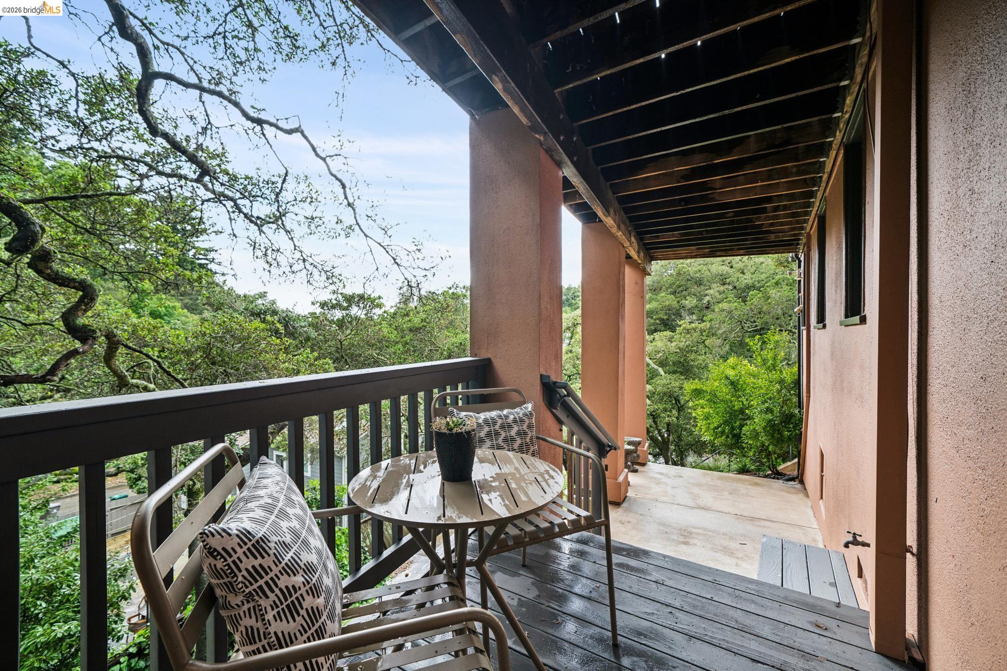 Detail Gallery Image 32 of 61 For 5617 Moraga, Oakland,  CA 94611 - 3 Beds | 2 Baths