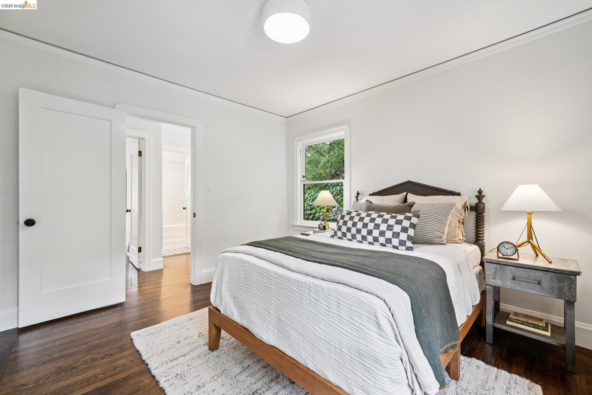 Detail Gallery Image 38 of 61 For 5617 Moraga, Oakland,  CA 94611 - 3 Beds | 2 Baths