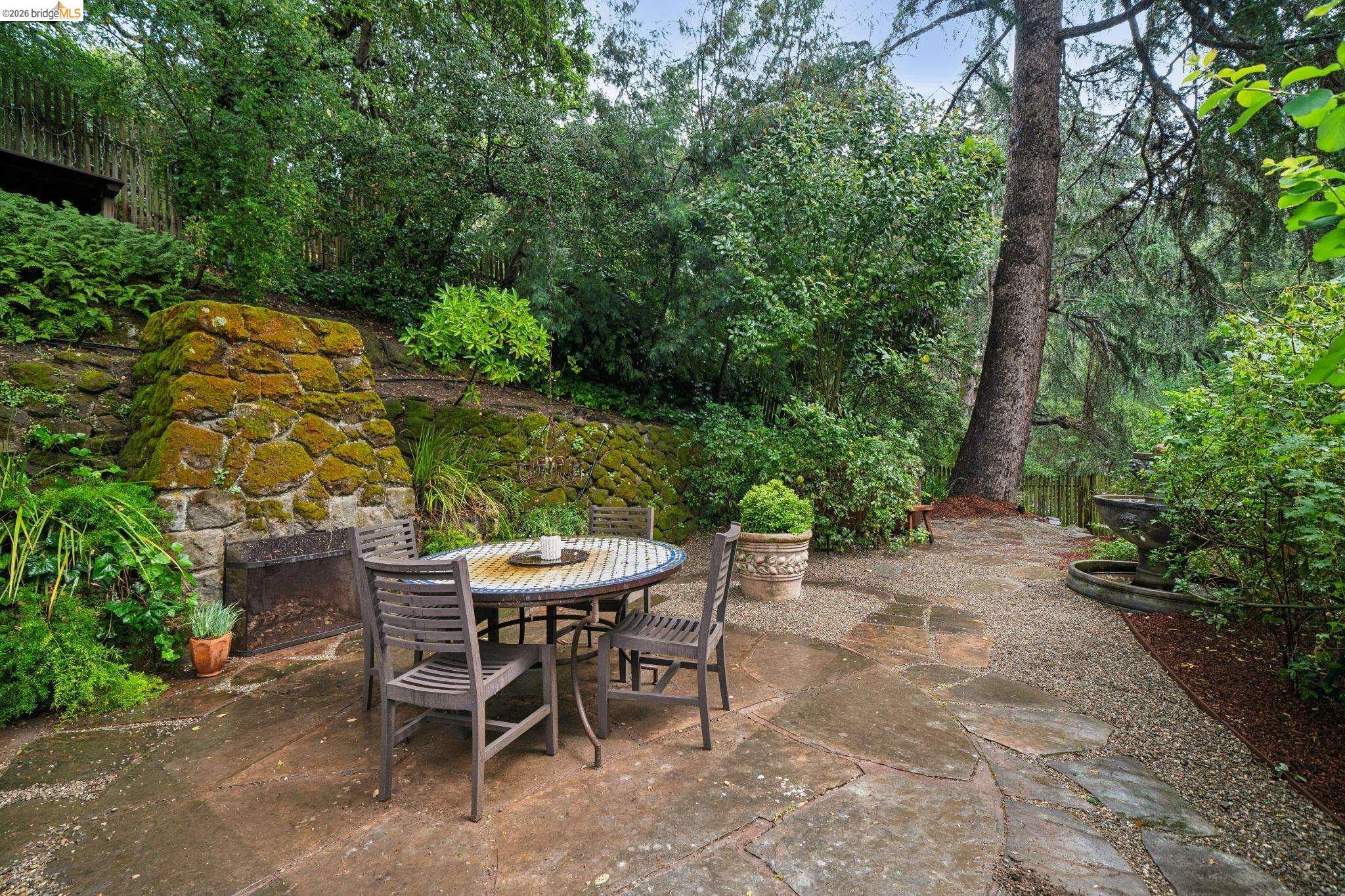 Detail Gallery Image 51 of 61 For 5617 Moraga, Oakland,  CA 94611 - 3 Beds | 2 Baths