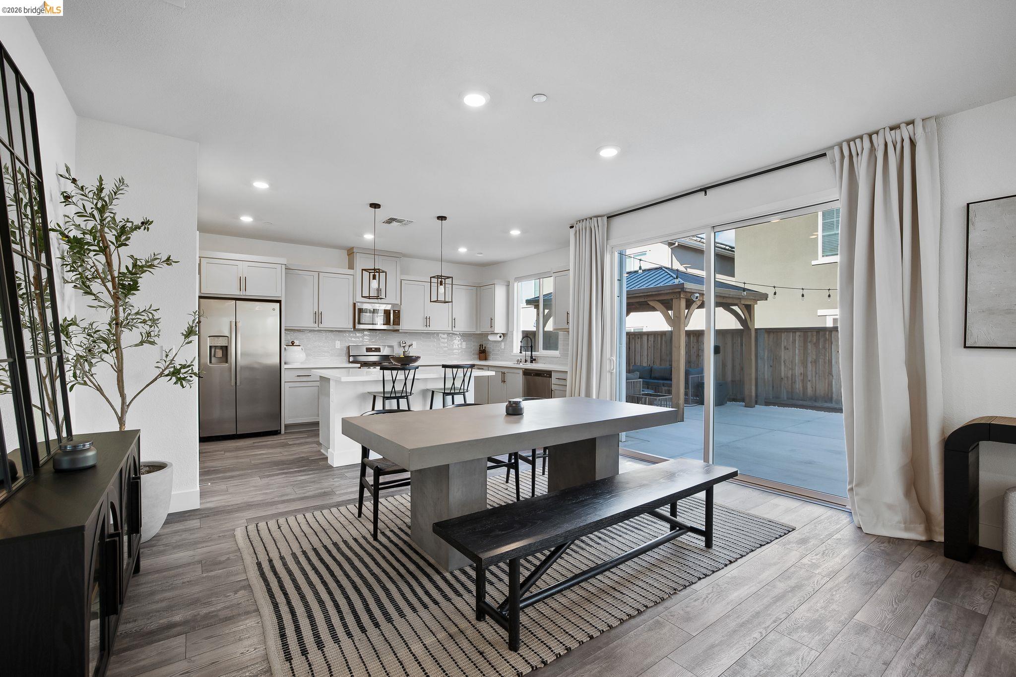 Detail Gallery Image 13 of 90 For 138 Granite Way, Oakley,  CA 94561-6049 - 4 Beds | 3 Baths