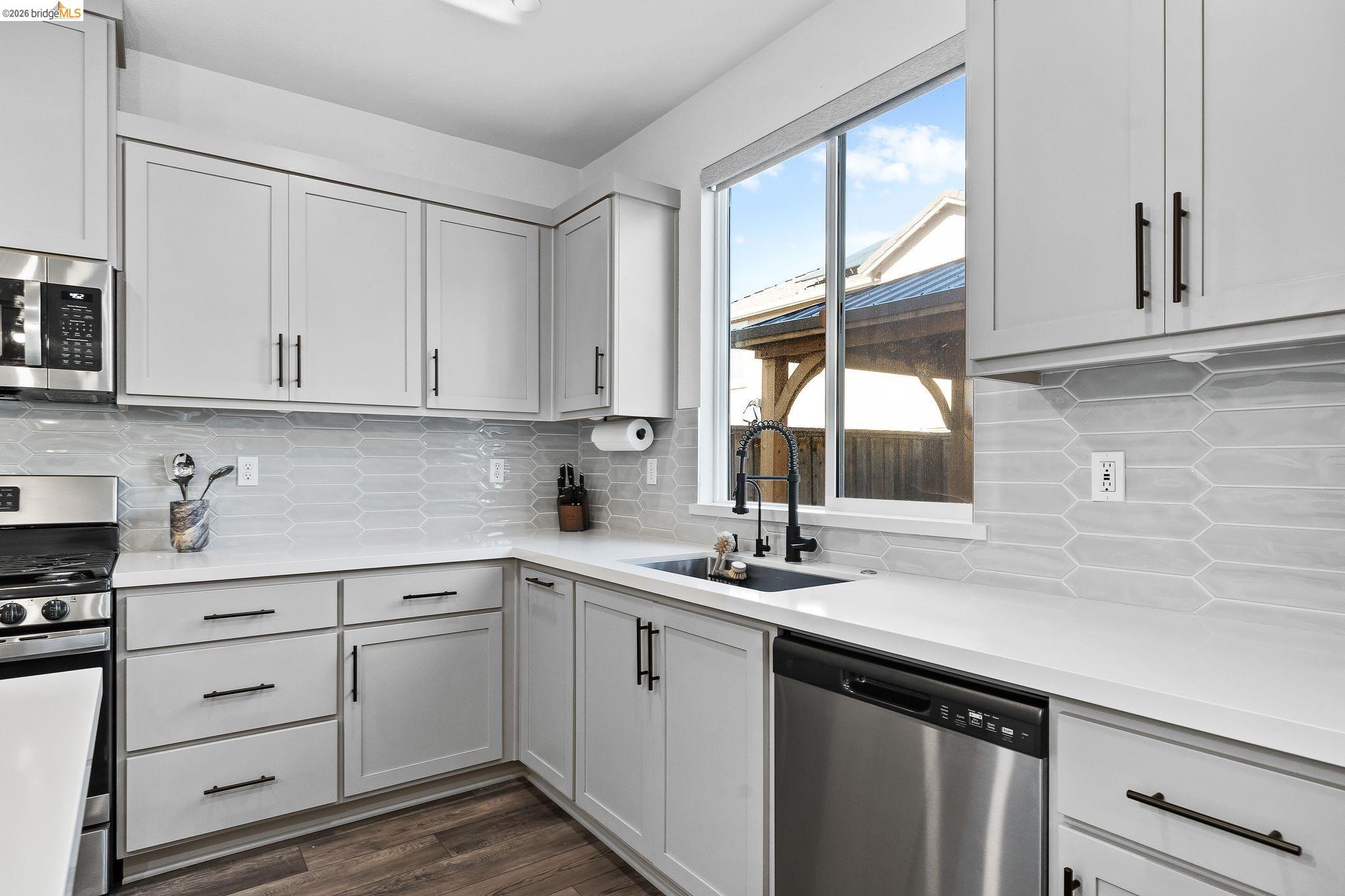 Detail Gallery Image 21 of 90 For 138 Granite Way, Oakley,  CA 94561-6049 - 4 Beds | 3 Baths