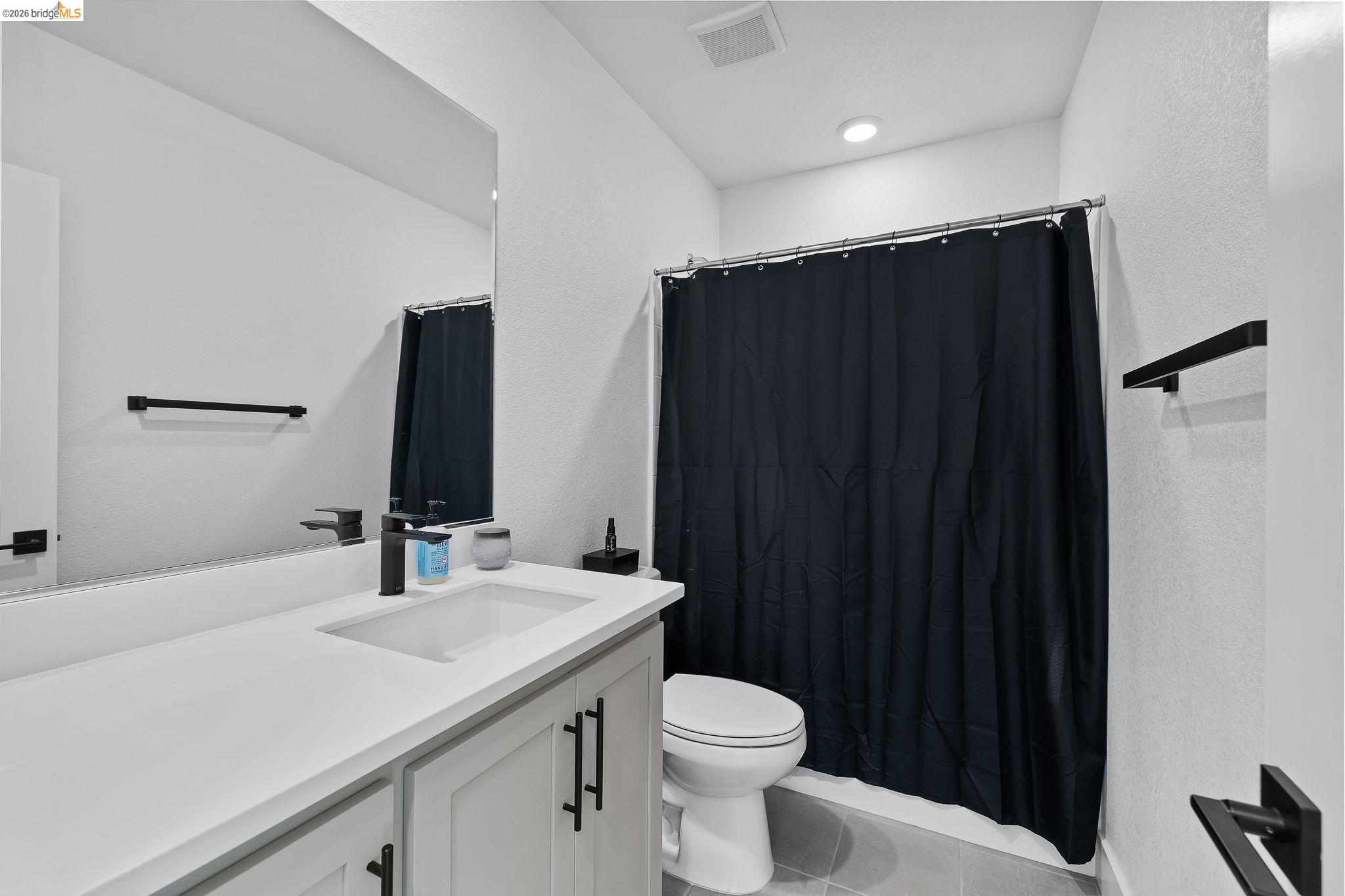 Detail Gallery Image 32 of 90 For 138 Granite Way, Oakley,  CA 94561-6049 - 4 Beds | 3 Baths