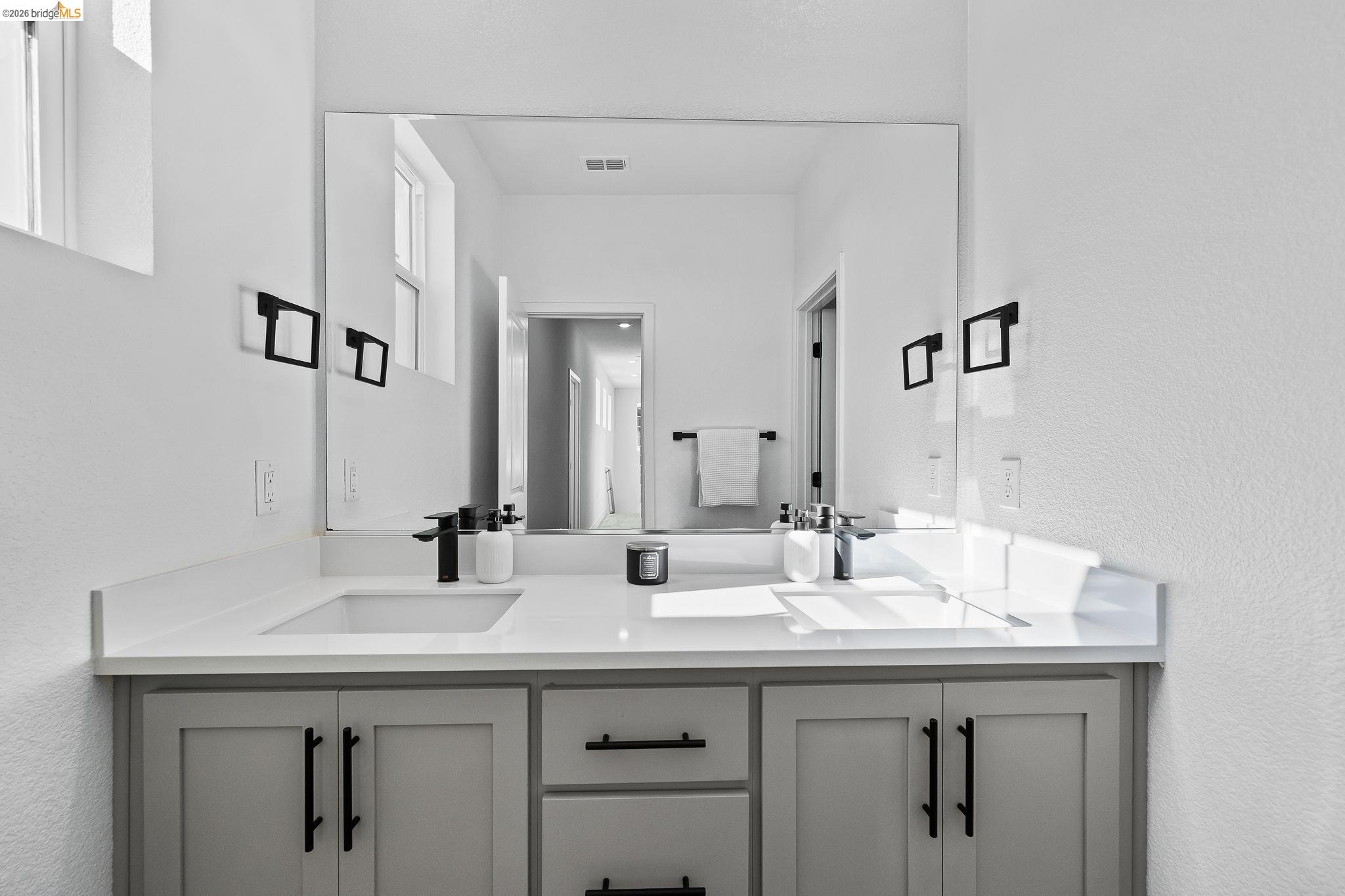 Detail Gallery Image 65 of 90 For 138 Granite Way, Oakley,  CA 94561-6049 - 4 Beds | 3 Baths