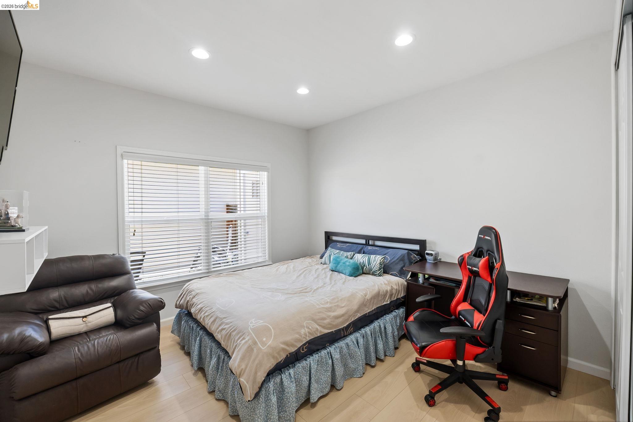 Detail Gallery Image 18 of 43 For 742 Cottage Ct, Mountain View,  CA 94043-2635 - 2 Beds | 2 Baths