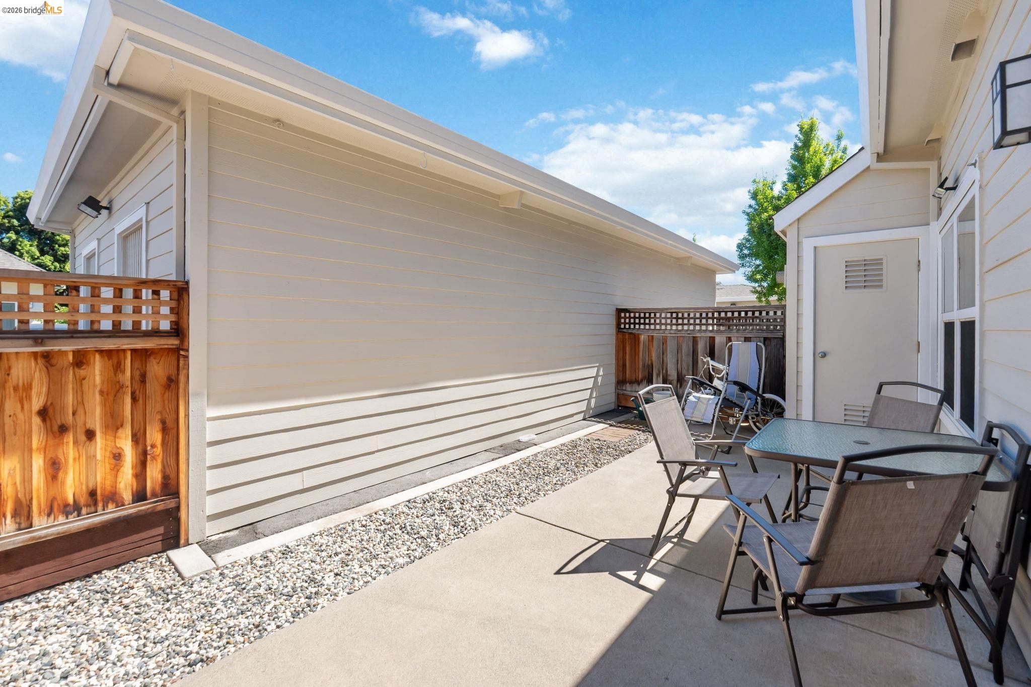 Detail Gallery Image 35 of 43 For 742 Cottage Ct, Mountain View,  CA 94043-2635 - 2 Beds | 2 Baths