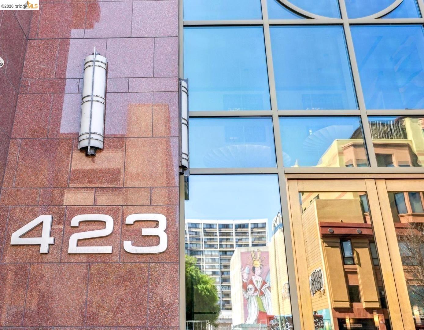 Detail Gallery Image 2 of 15 For 423 7th St #303,  Oakland,  CA 94607 - 2 Beds | 1 Baths