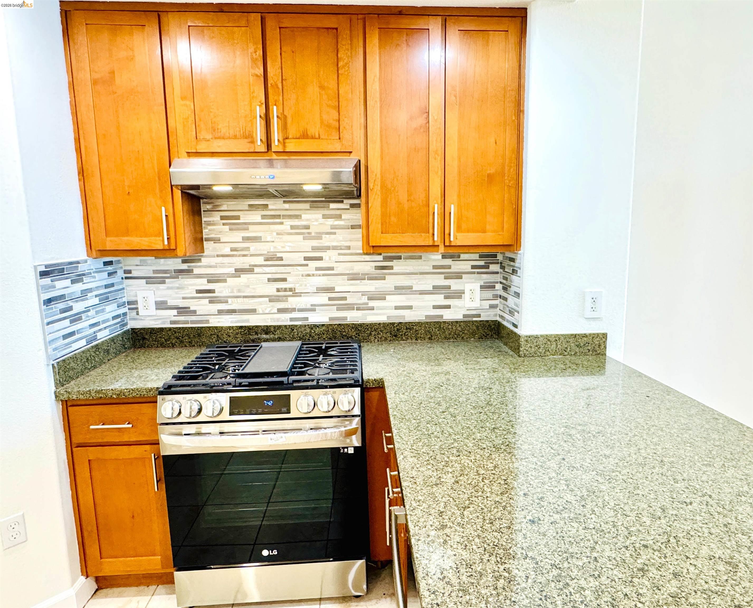 Photo #12: 41131189 Listing: Photo #12