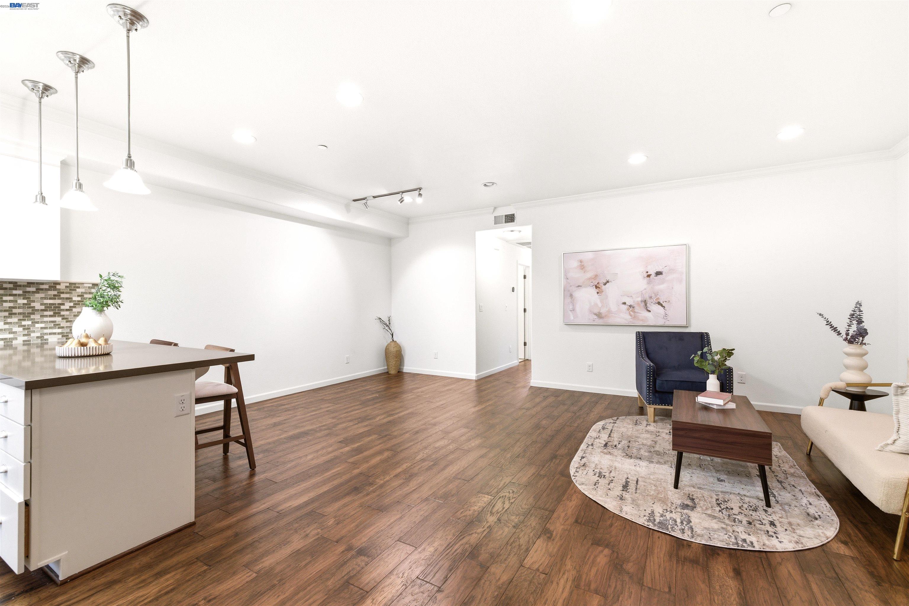 Photo #8: 41131193 Listing: Photo #8