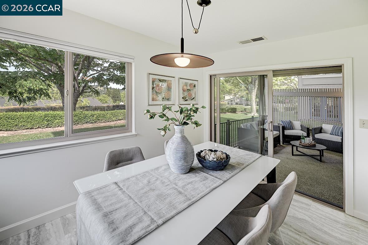 Photo #4: 41131194 Listing: Photo #4