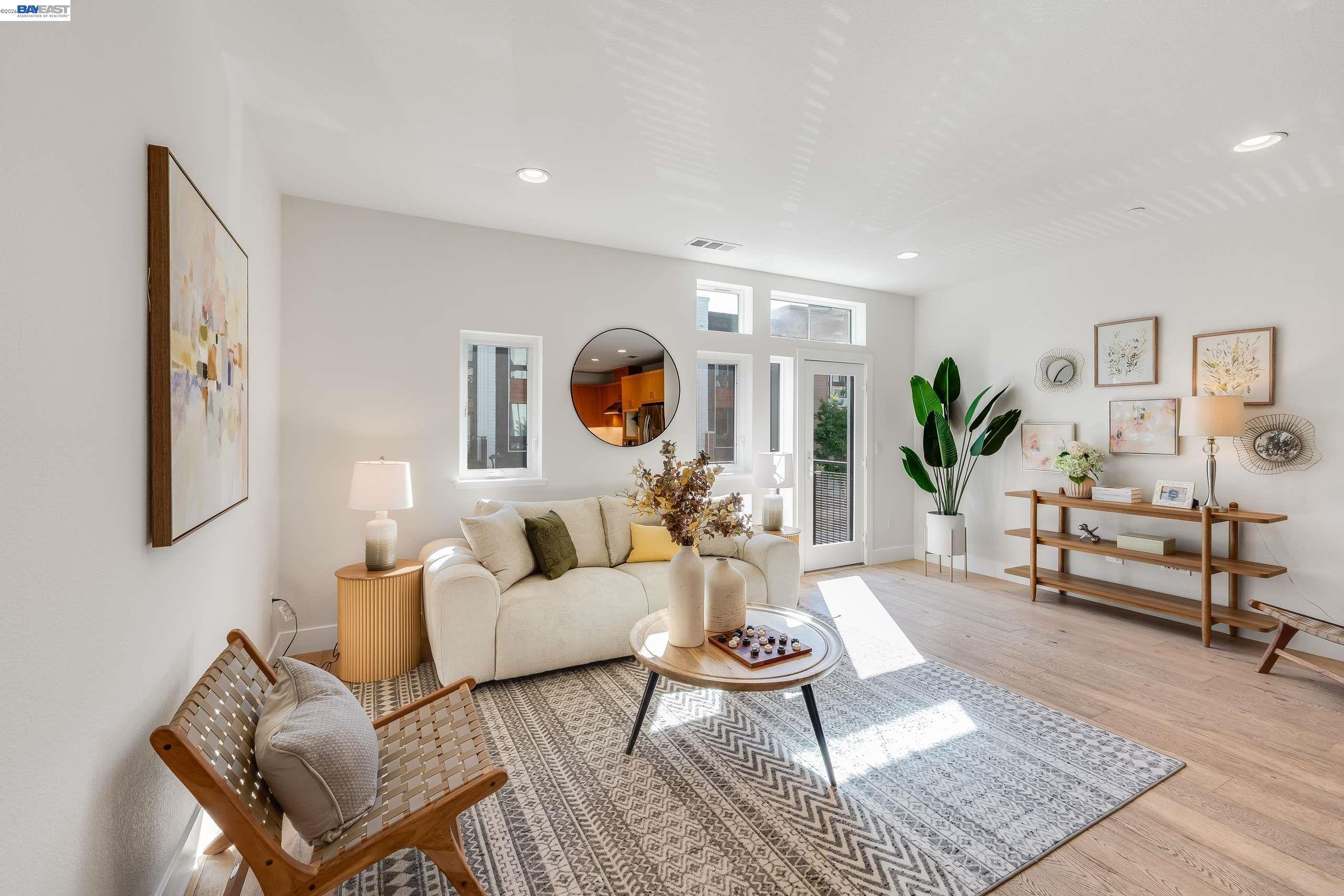 Photo #1: 41131195 Listing: Photo #1