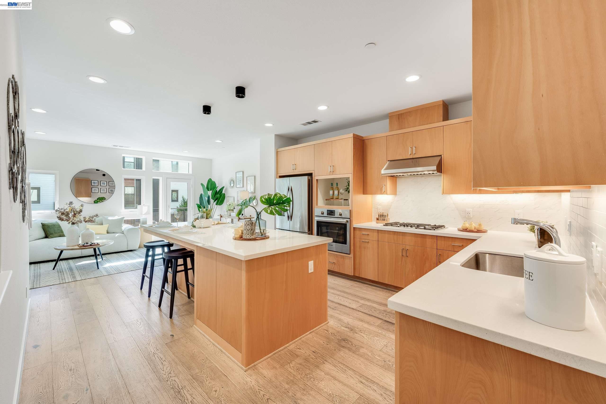 Photo #3: 41131195 Listing: Photo #3