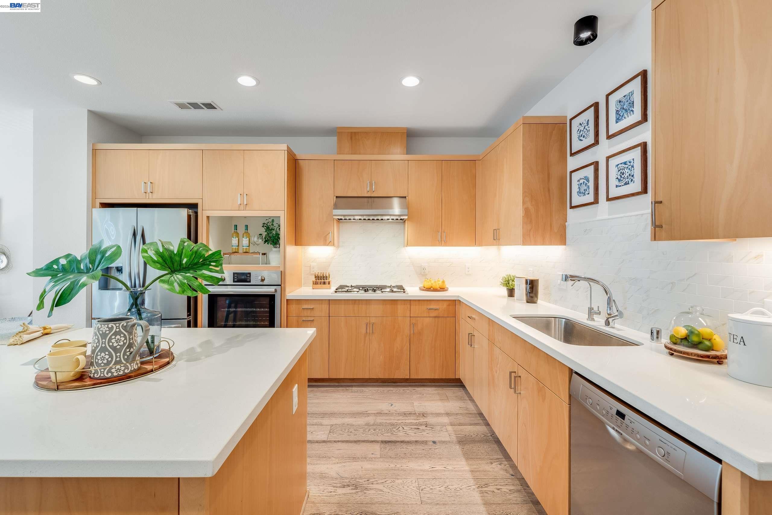 Photo #4: 41131195 Listing: Photo #4